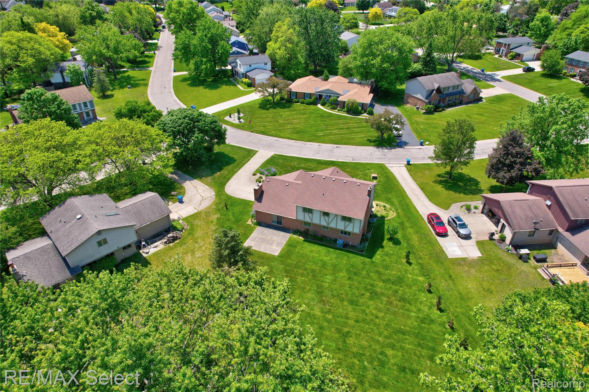487 Boutell Drive