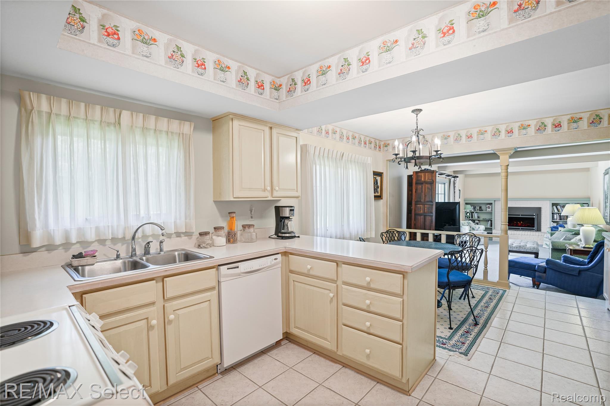 487 Boutell Drive
