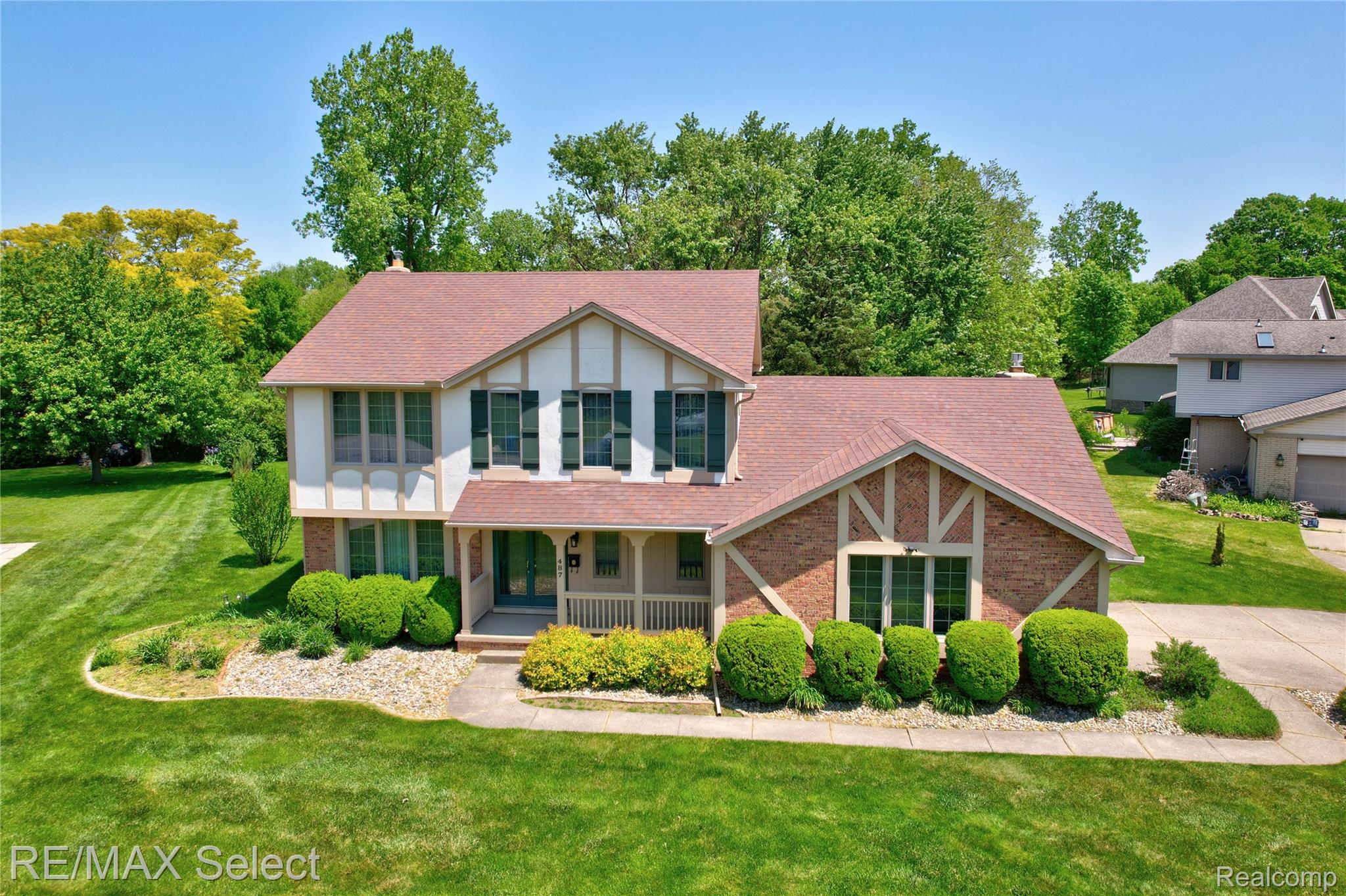 487 Boutell Drive