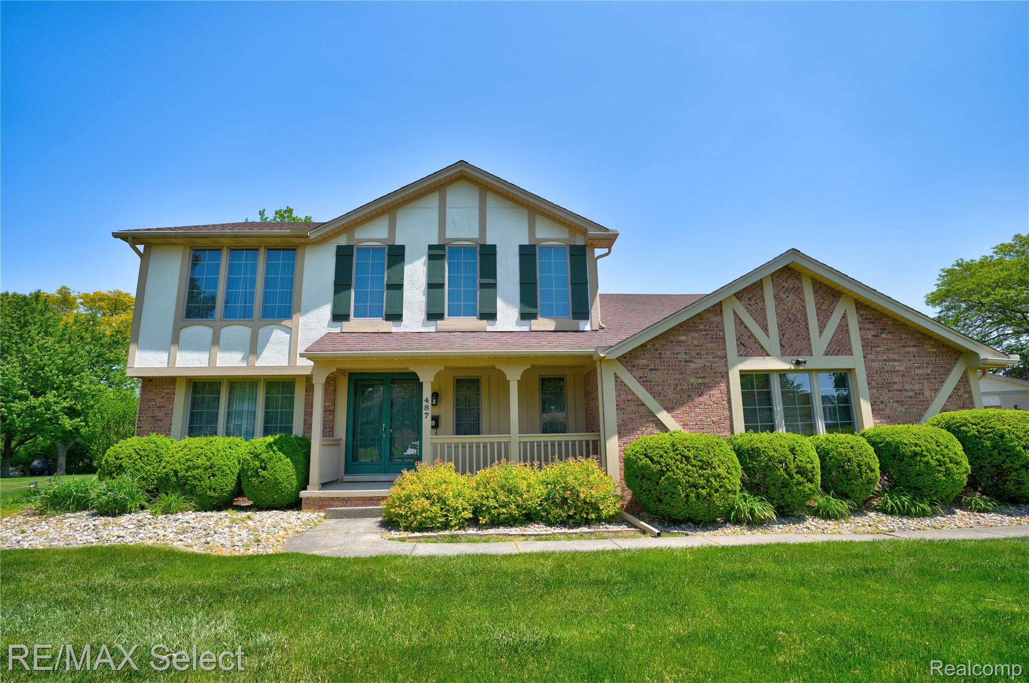 487 Boutell Drive