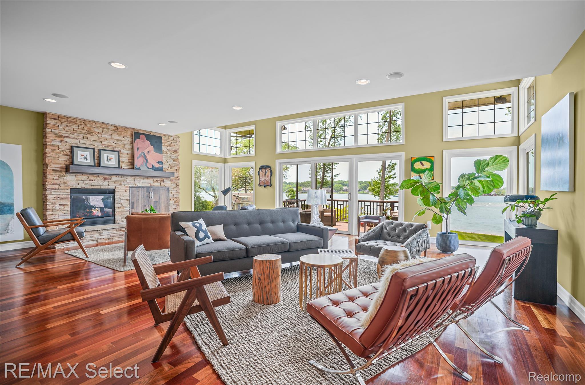 15496 Bealfred Drive