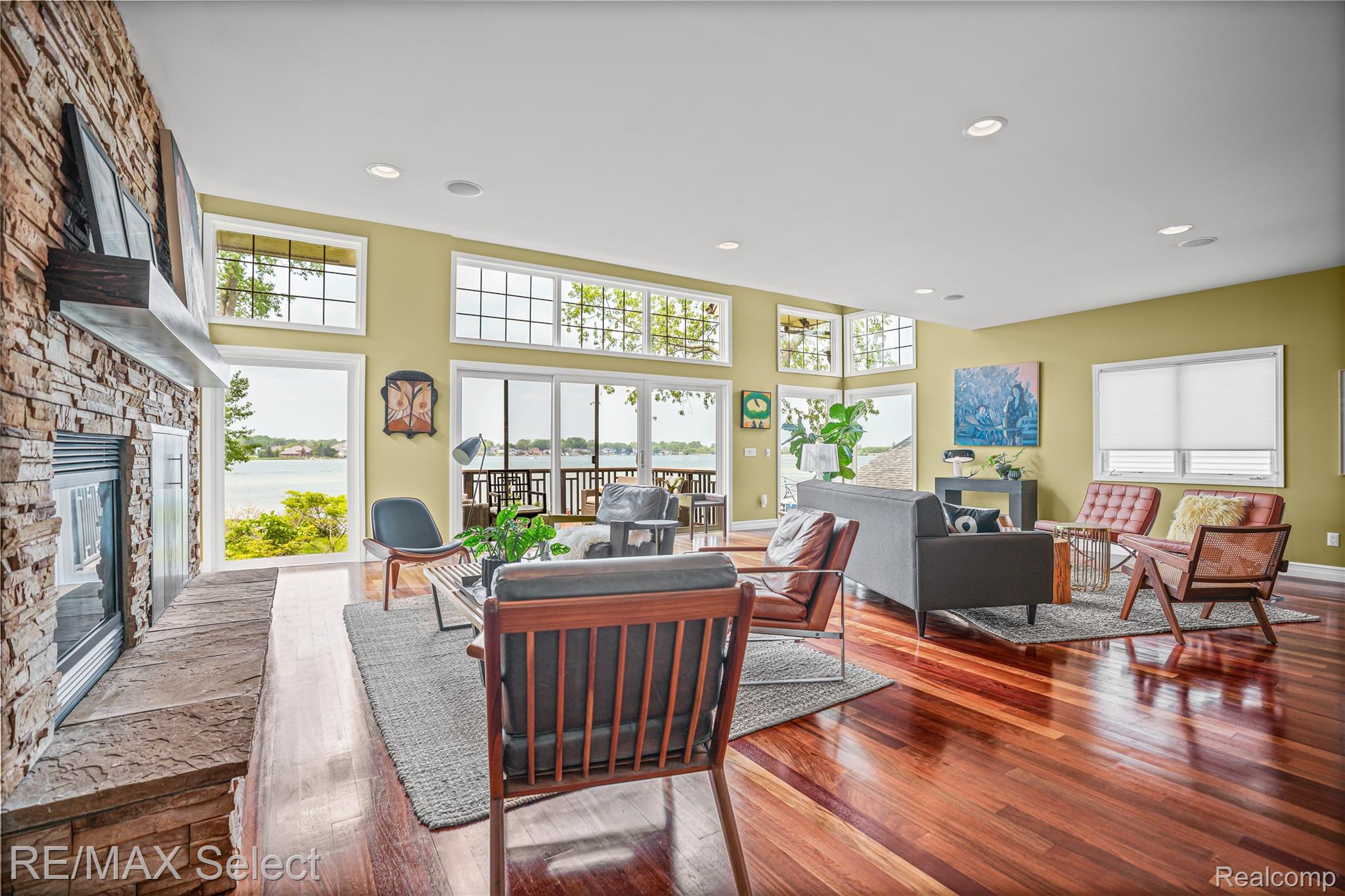 15496 Bealfred Drive
