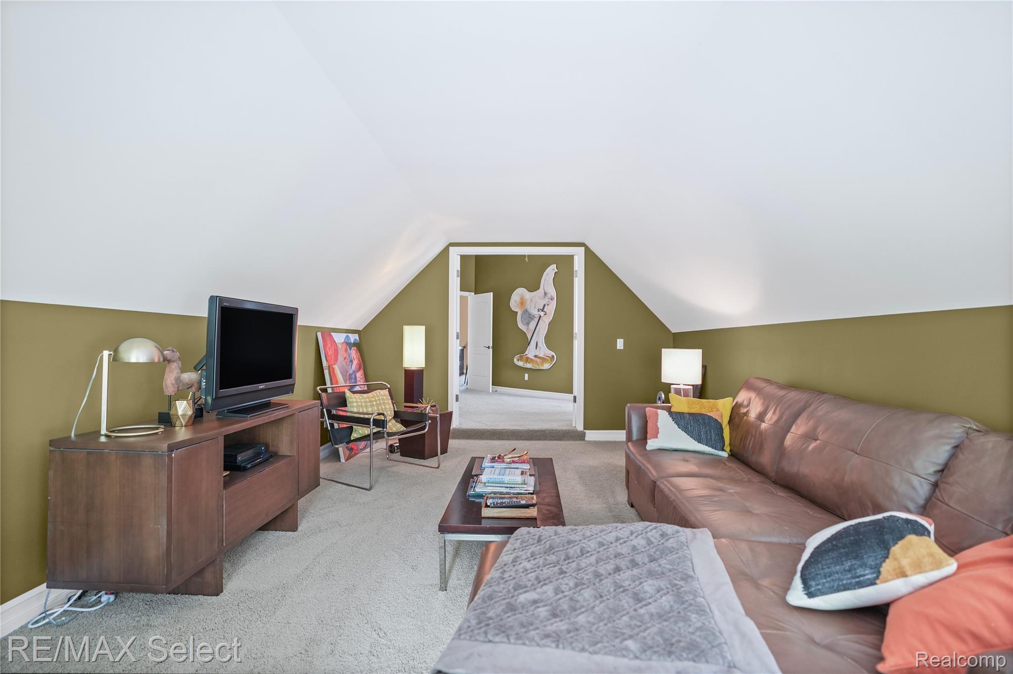 15496 Bealfred Drive