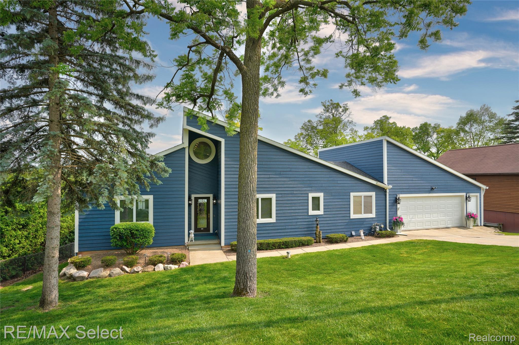 7457 Haviland Beach Drive