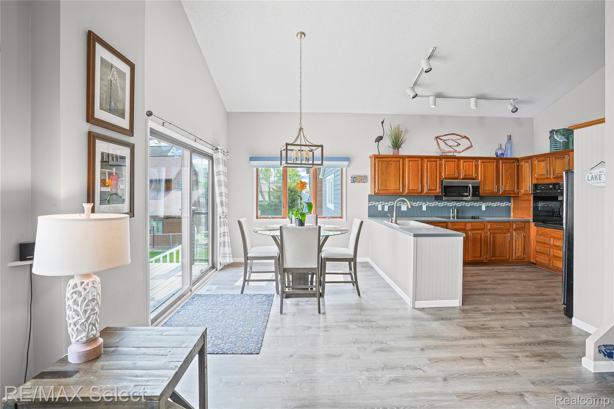 7457 Haviland Beach Drive