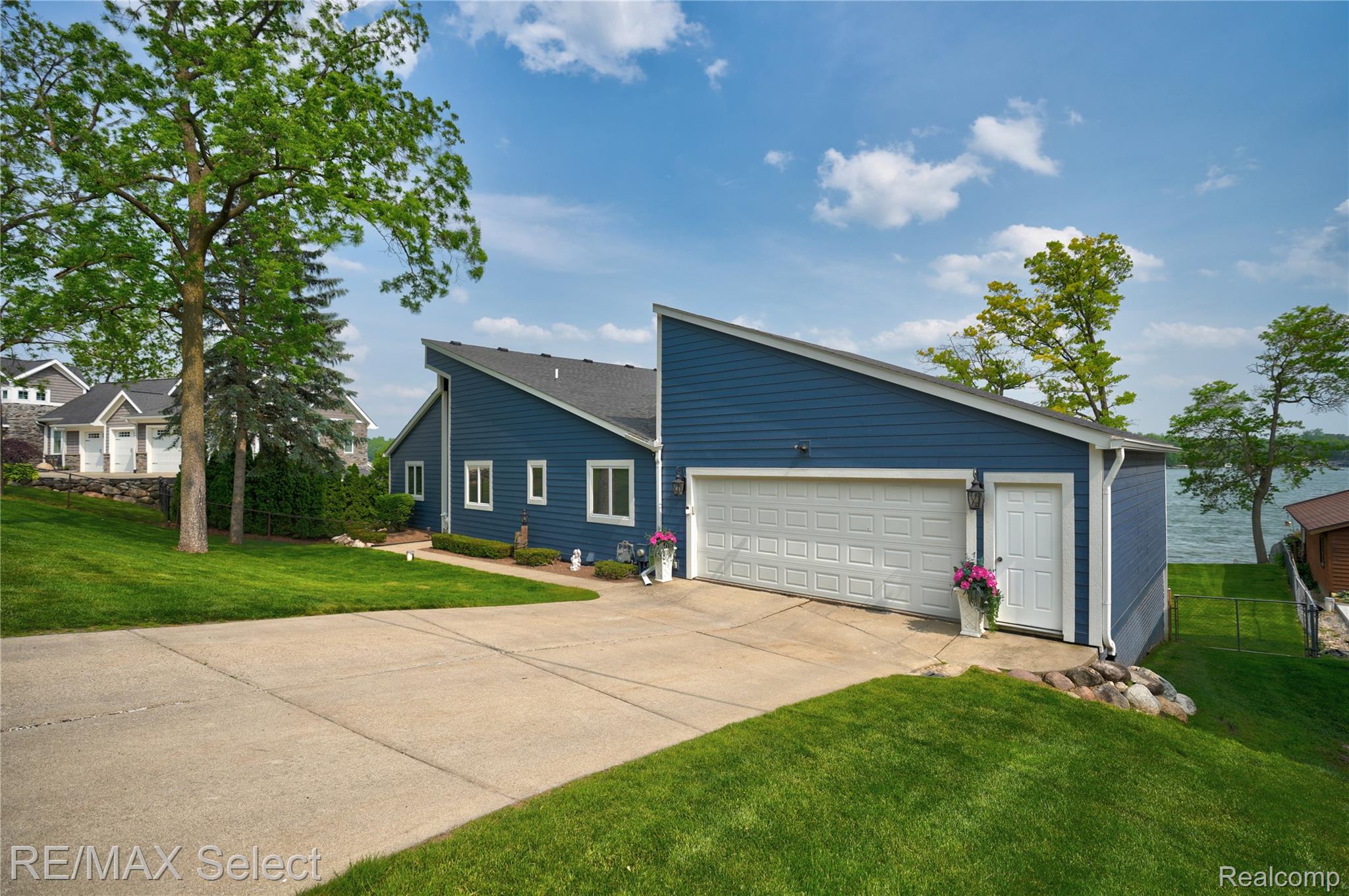 7457 Haviland Beach Drive