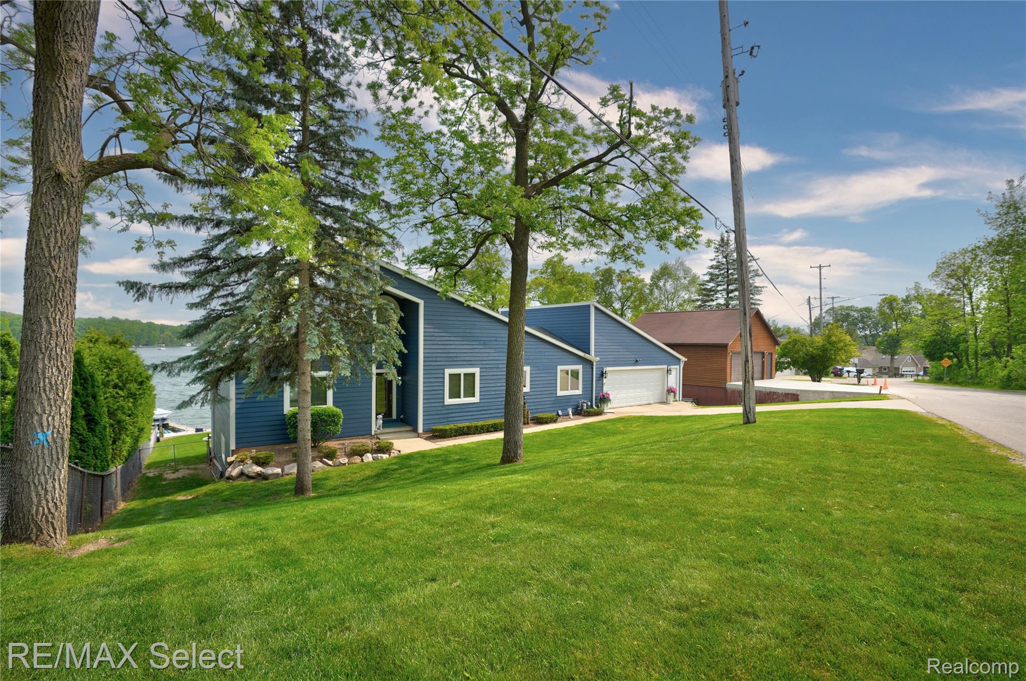 7457 Haviland Beach Drive