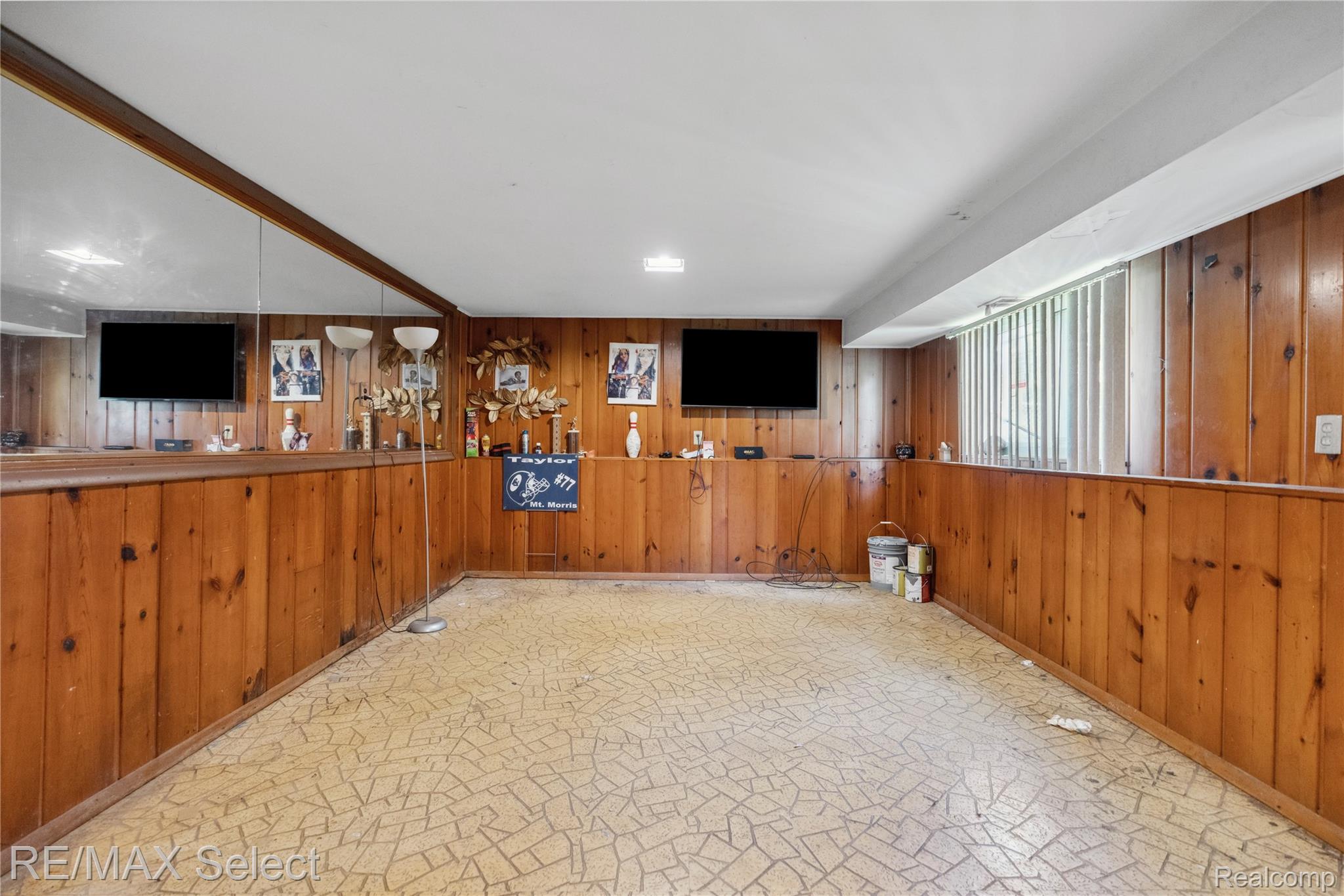 1432 Charwood Road