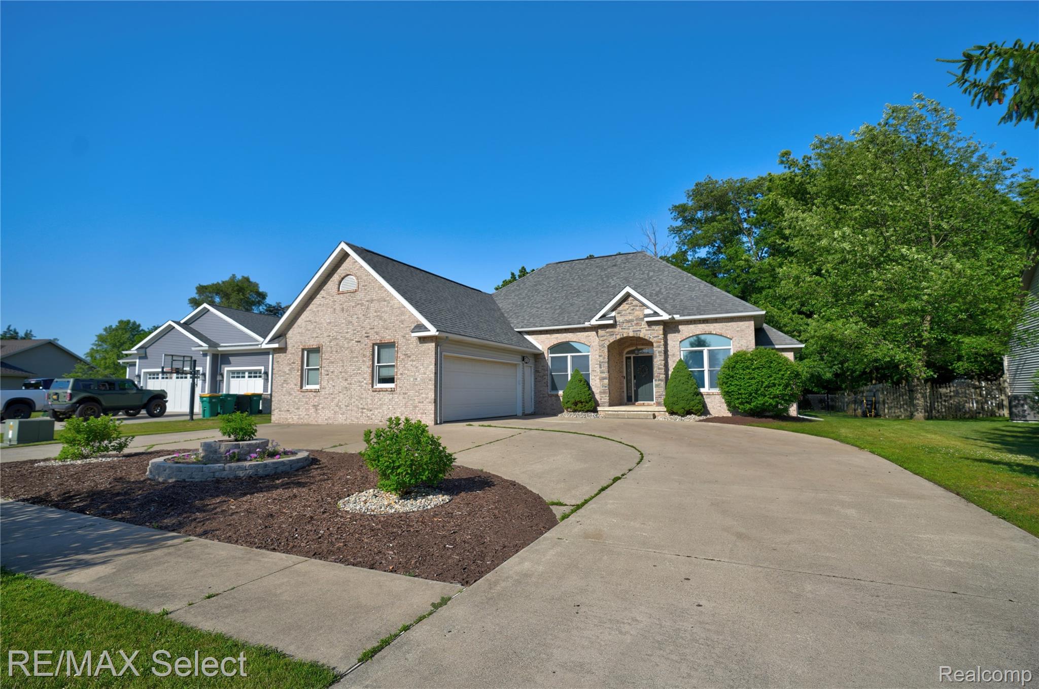 199 BROOKSIDE Drive