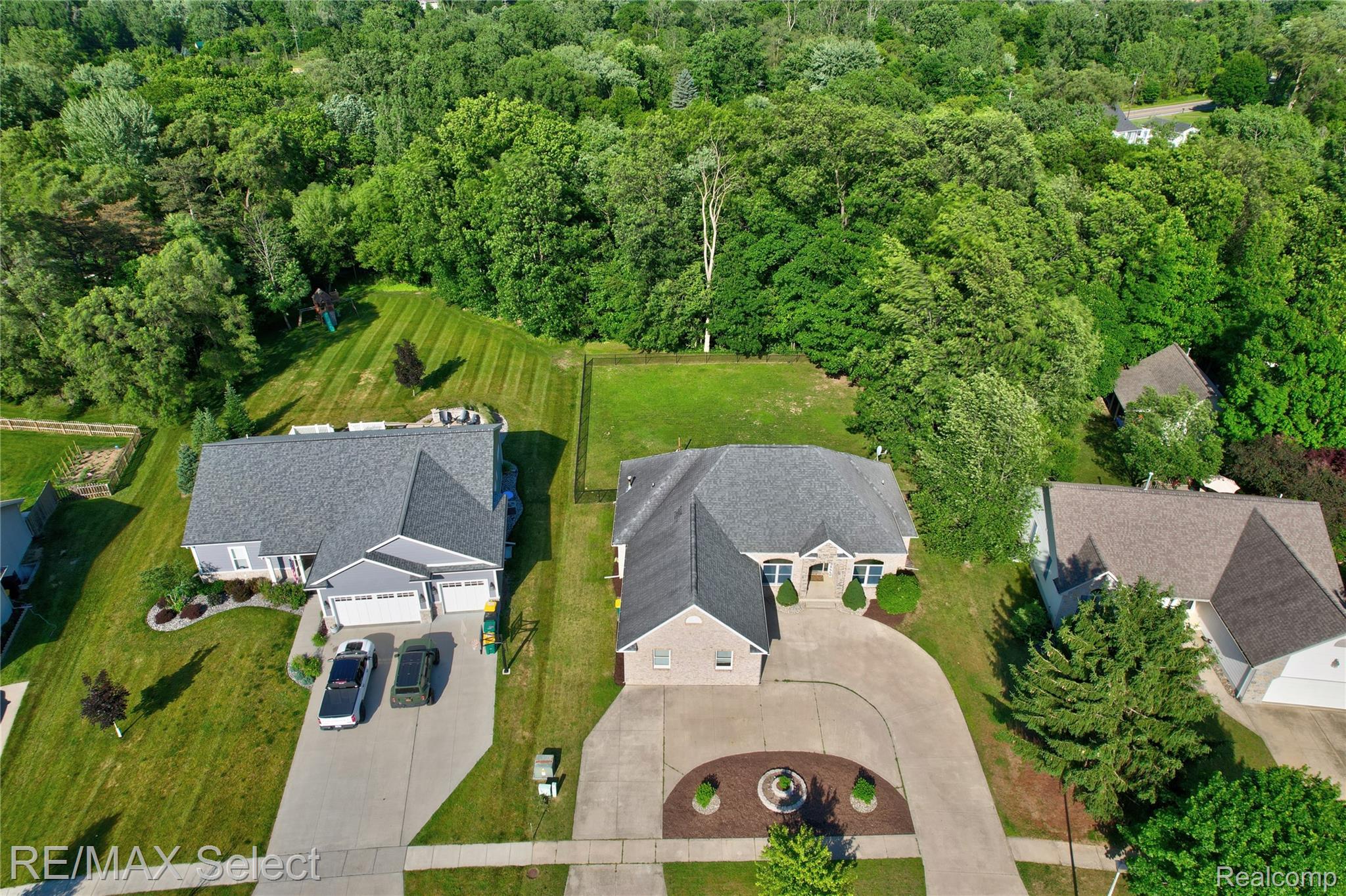 199 BROOKSIDE Drive