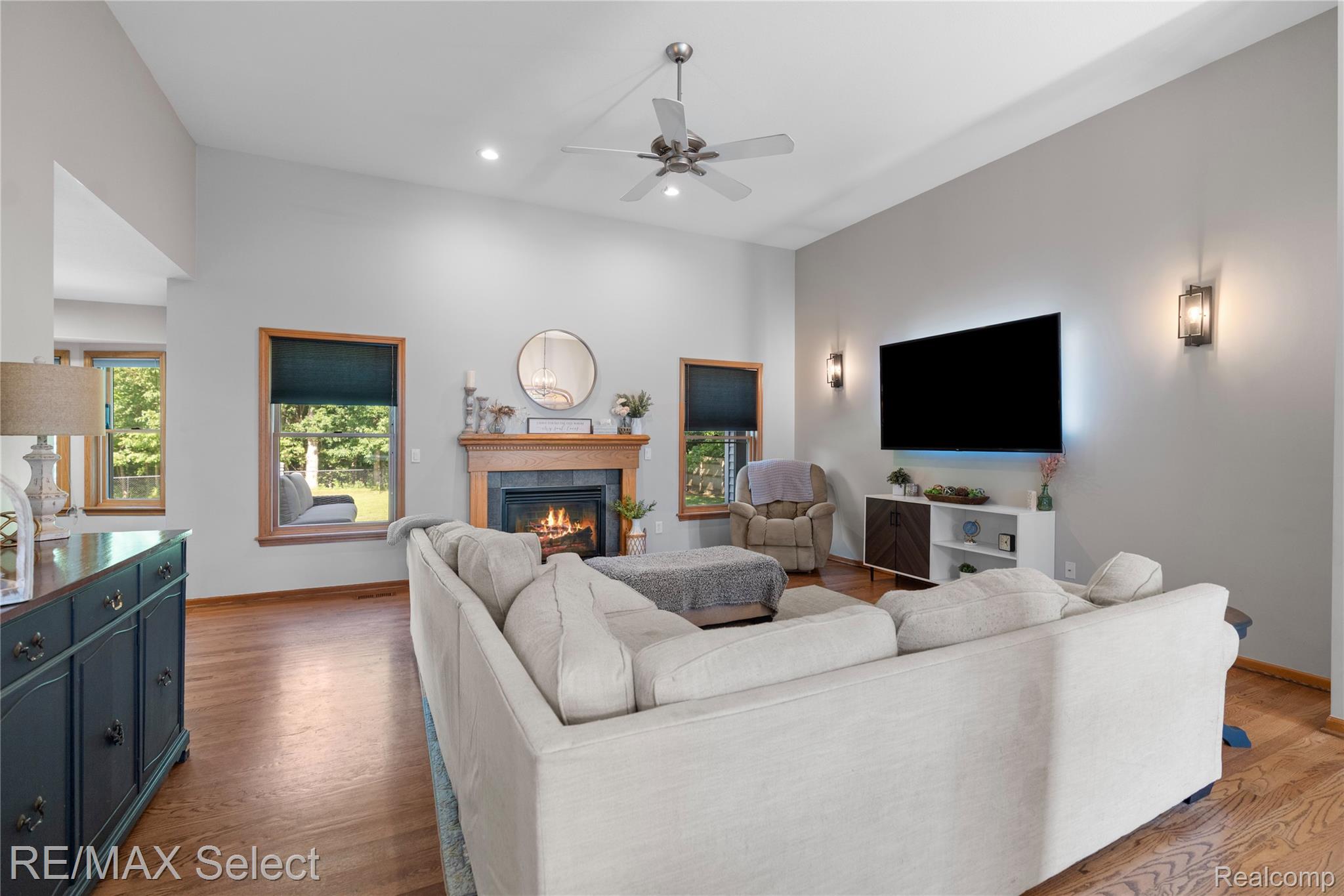 199 BROOKSIDE Drive