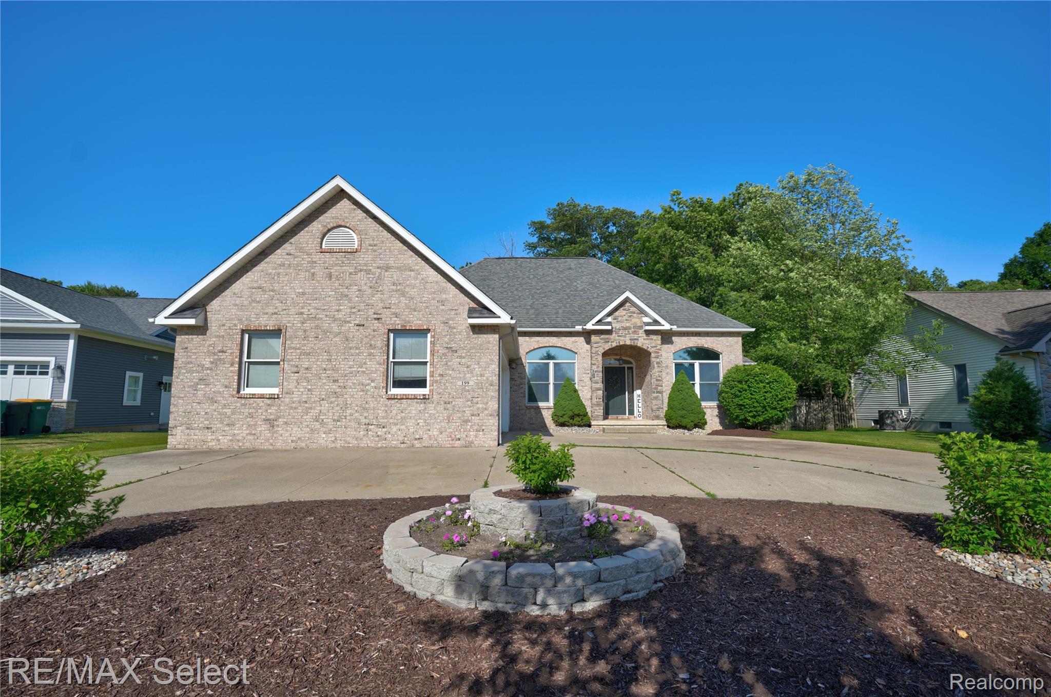 199 BROOKSIDE Drive