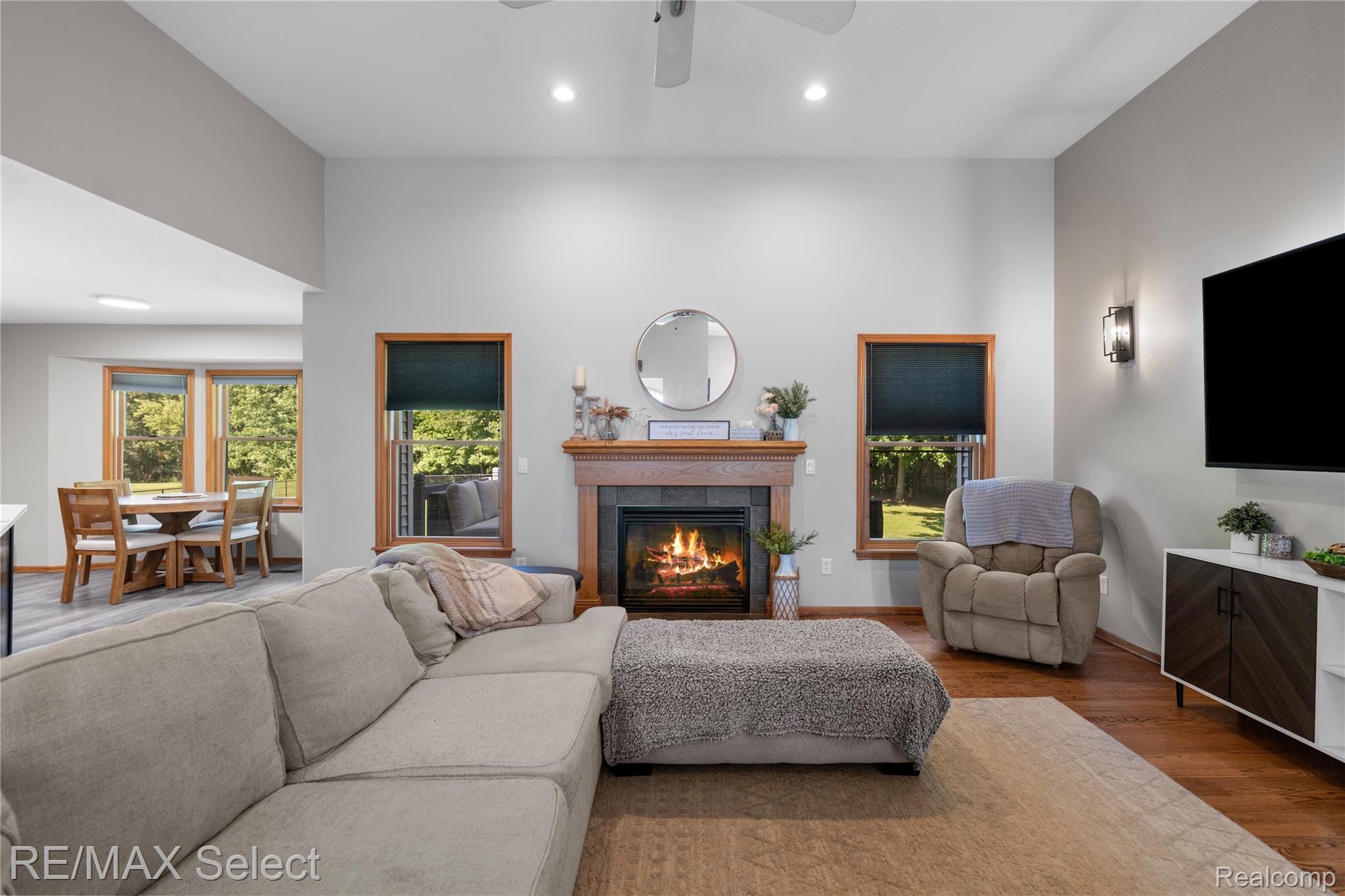 199 BROOKSIDE Drive