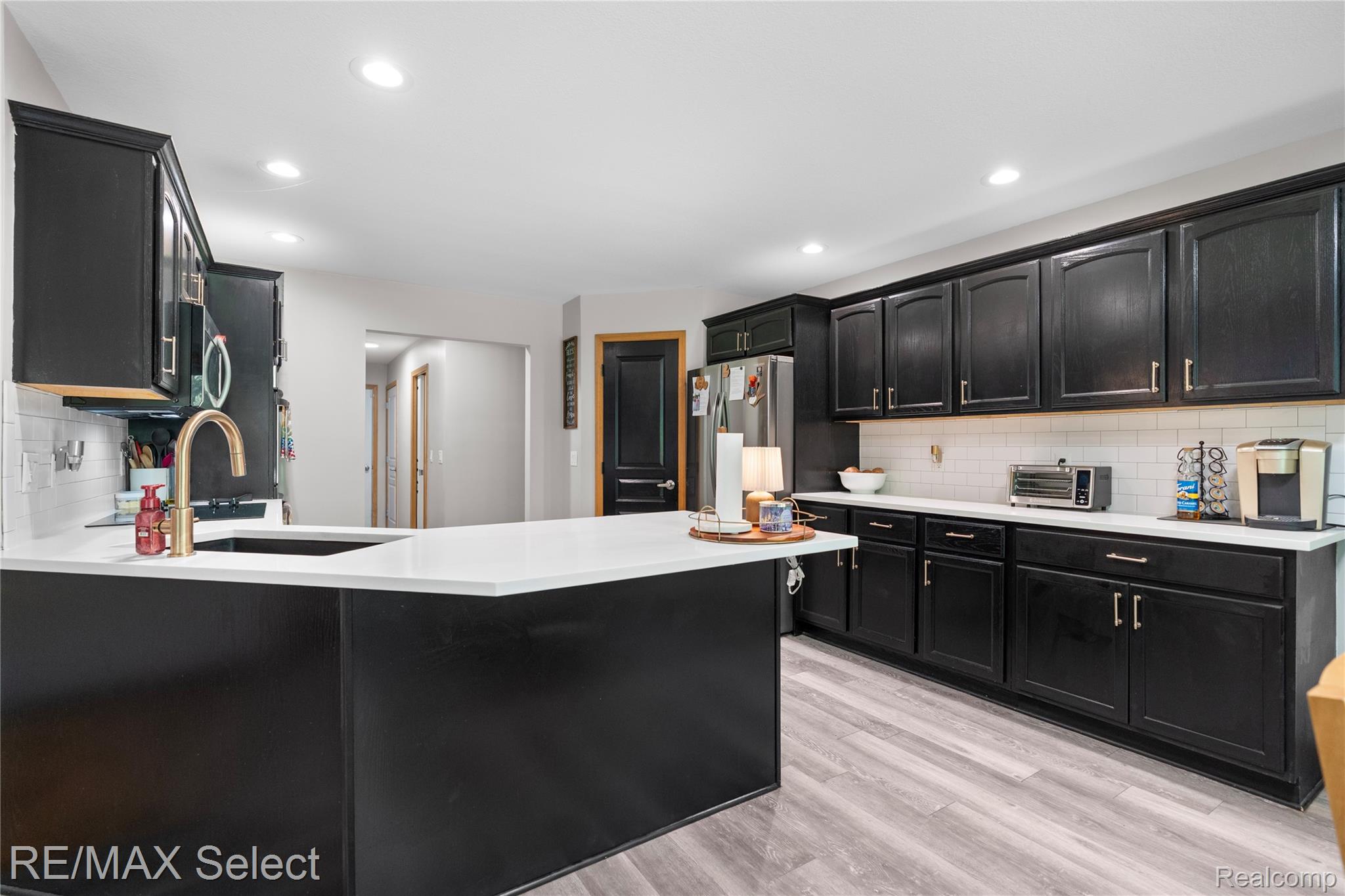 199 BROOKSIDE Drive