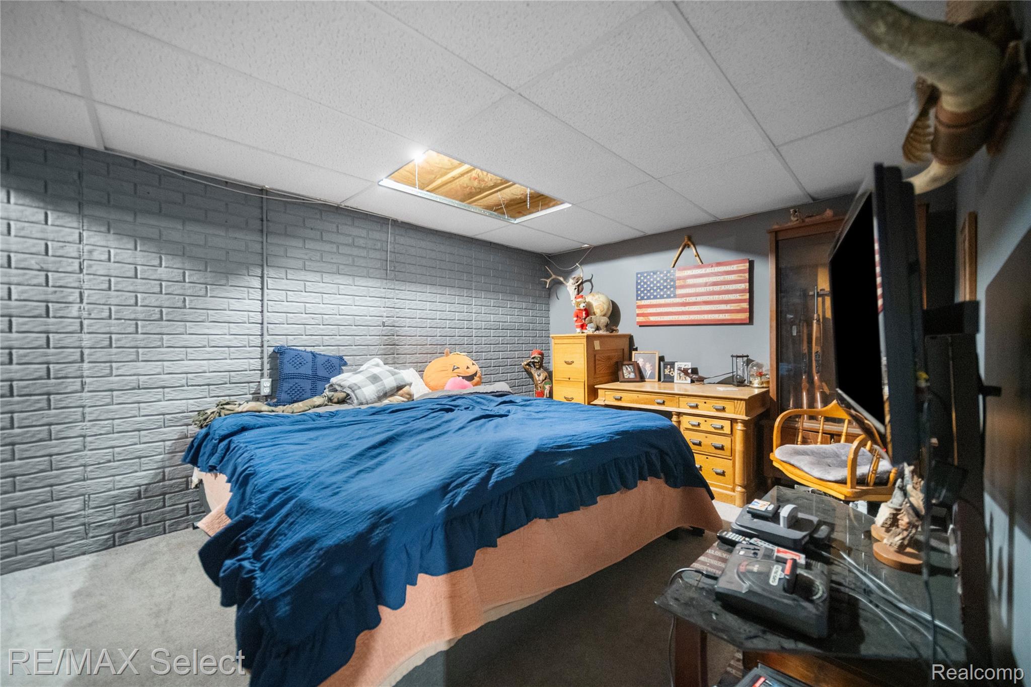 199 BROOKSIDE Drive