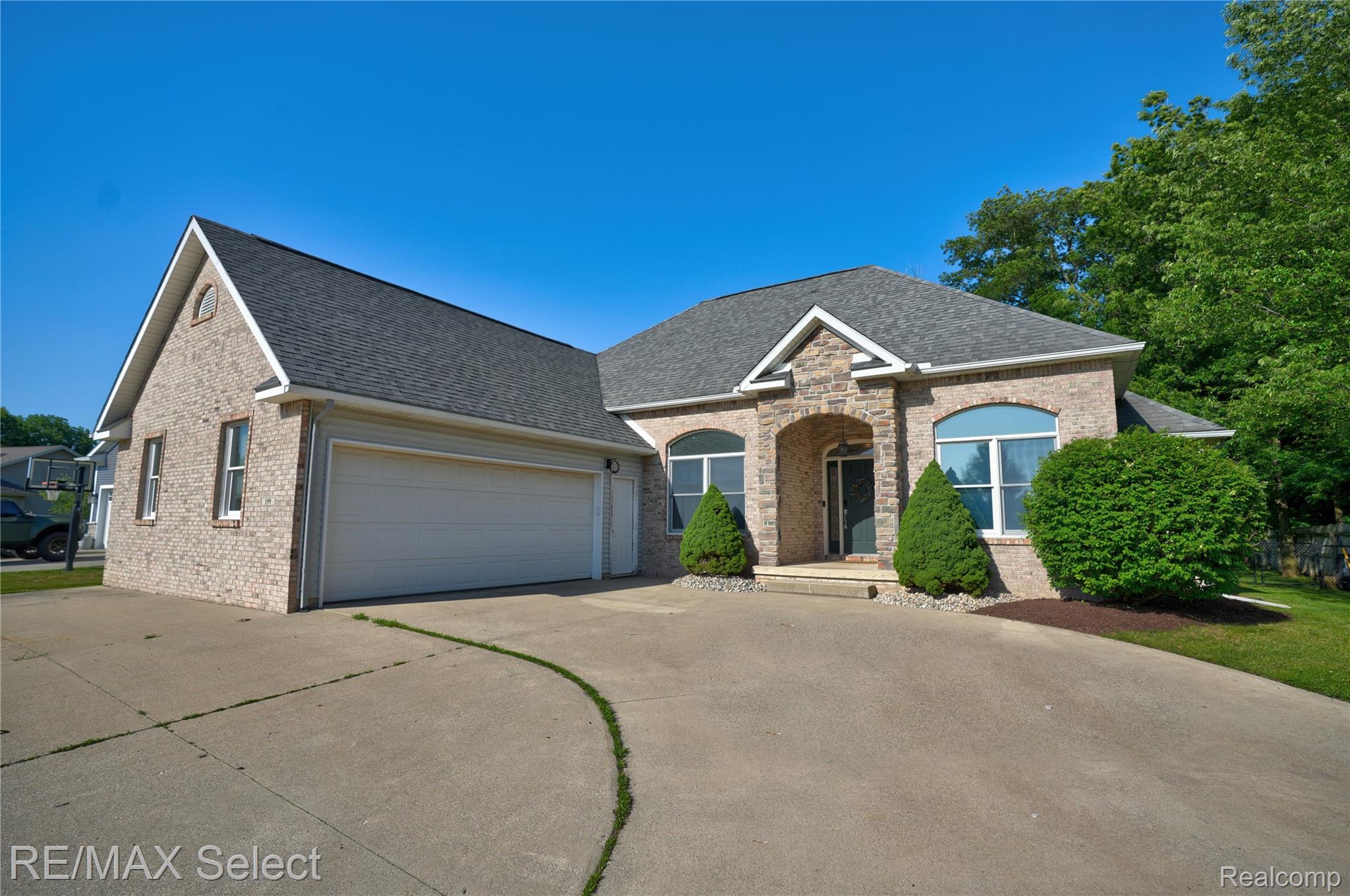 199 BROOKSIDE Drive