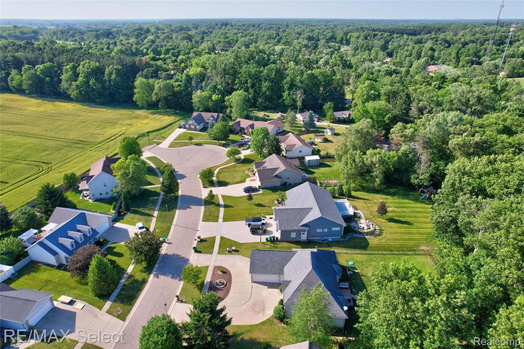 199 BROOKSIDE Drive