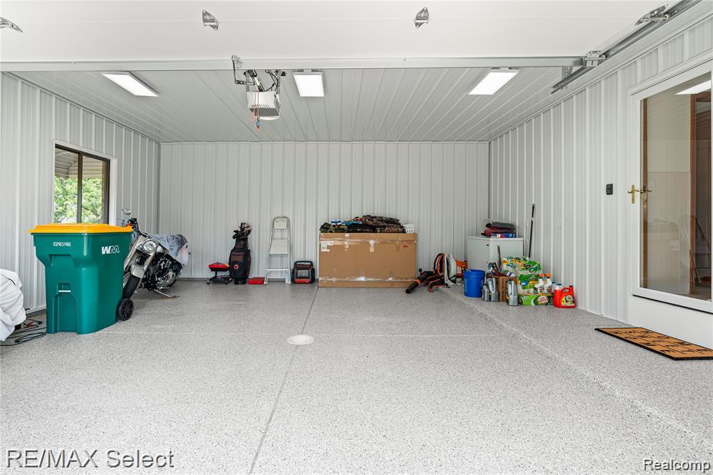 9215 W Grand Blanc Road