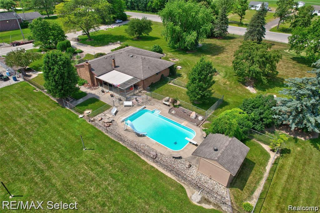 9215 W Grand Blanc Road