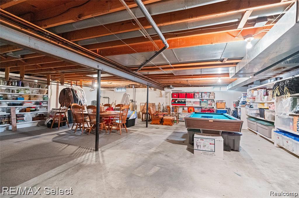 9215 W Grand Blanc Road
