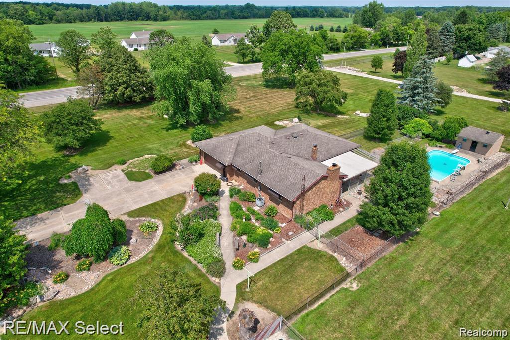 9215 W Grand Blanc Road