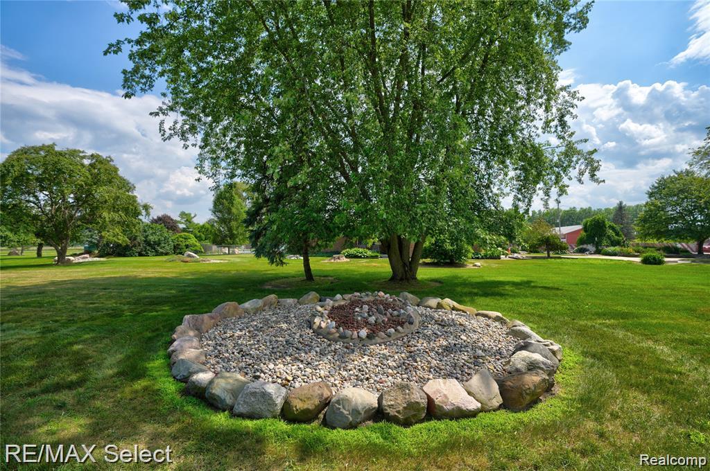 9215 W Grand Blanc Road