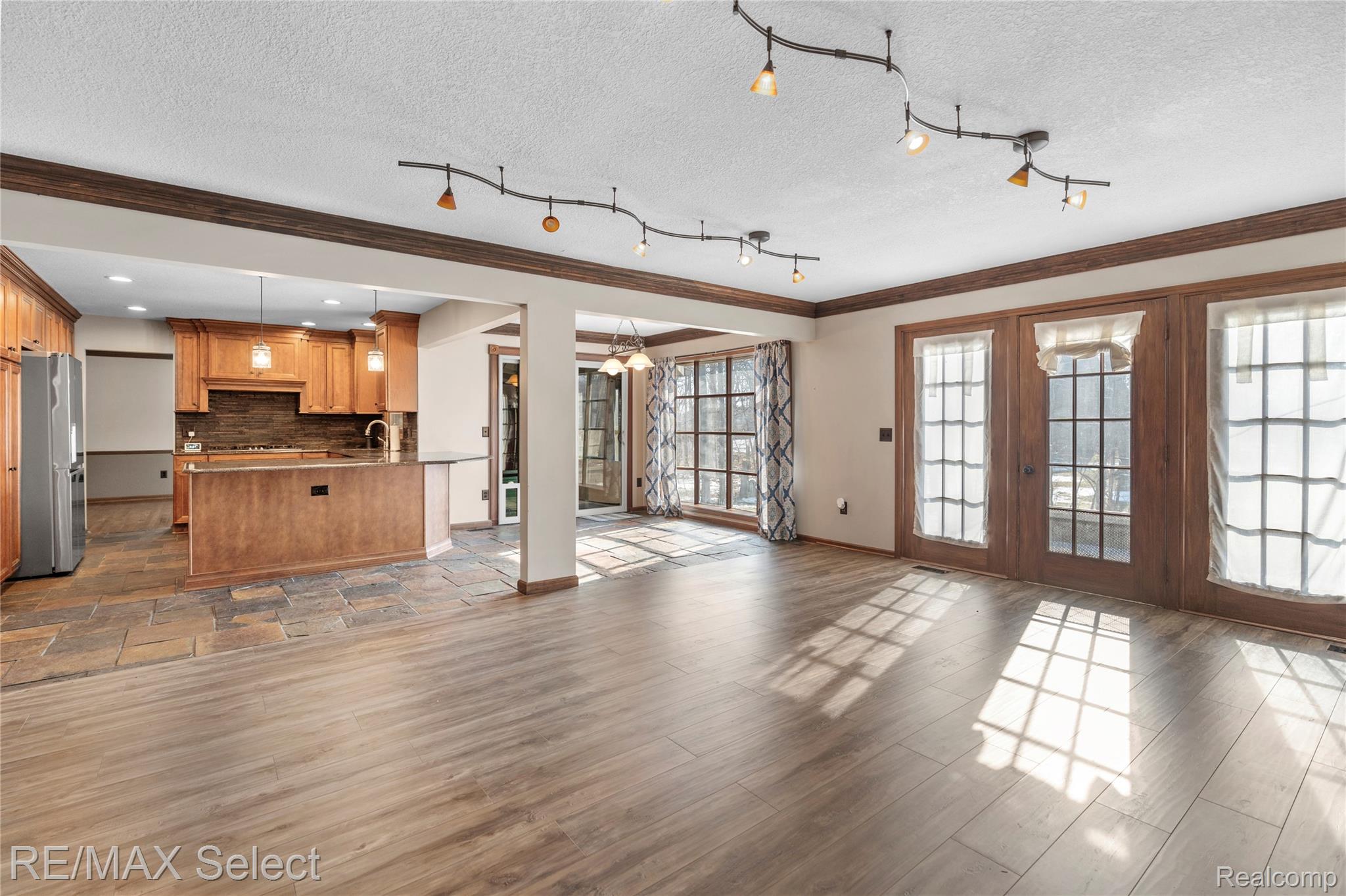 1320 Kings Carriage Road