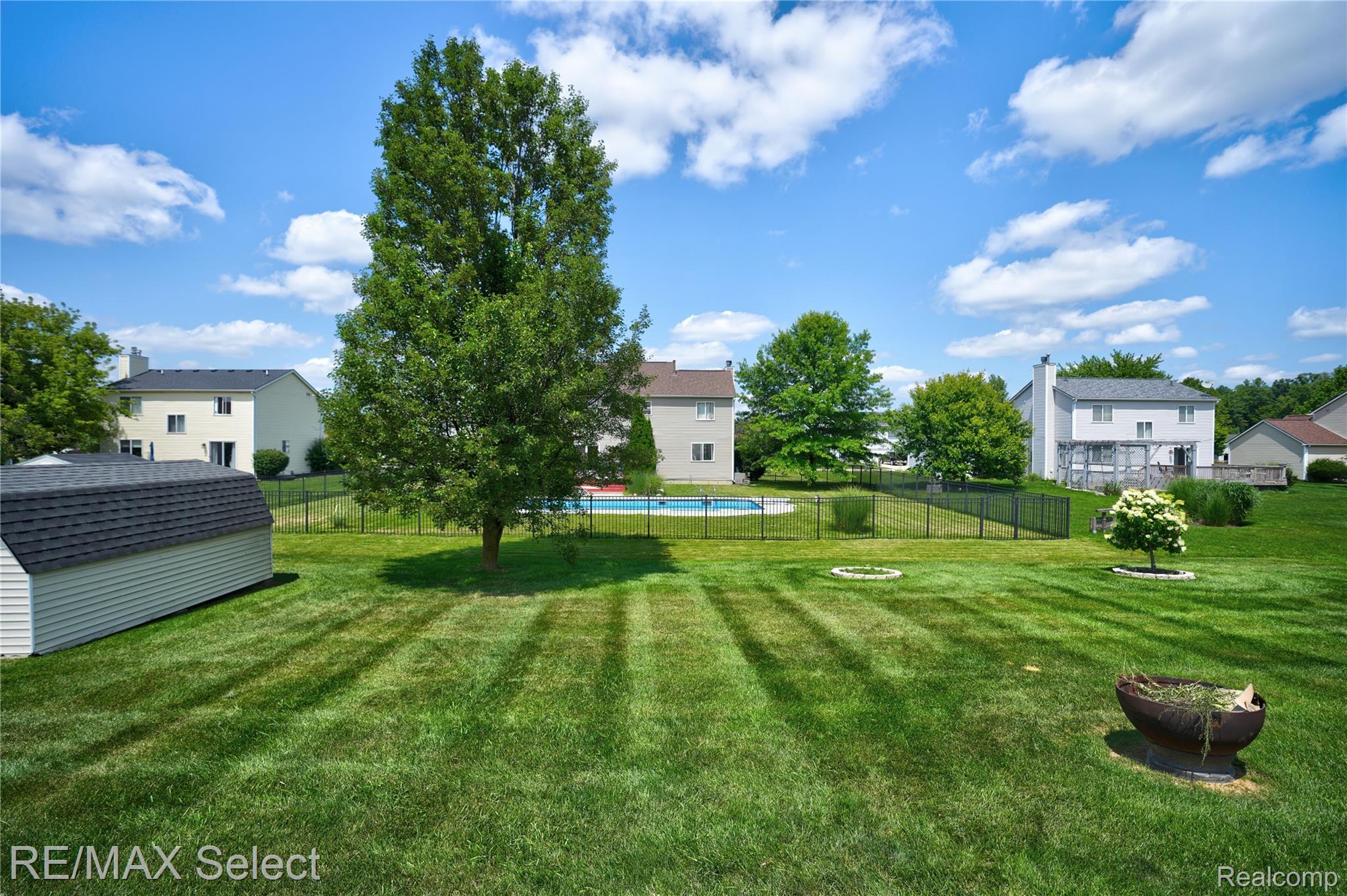 1467 Manistee Drive