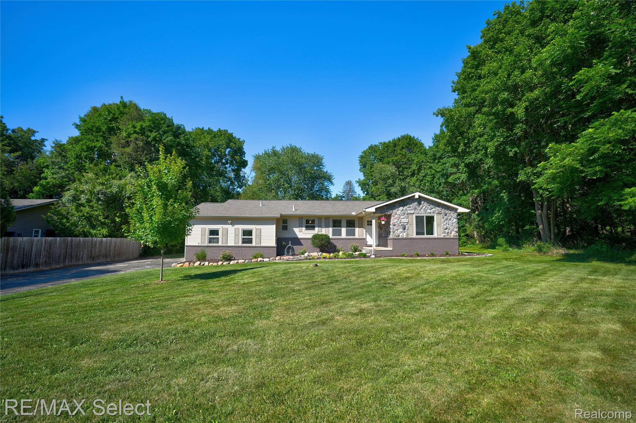 2456 N Tipsico Lake Road