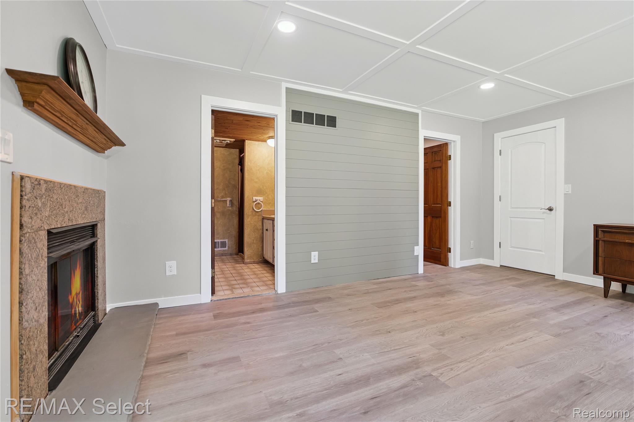 2456 N Tipsico Lake Road