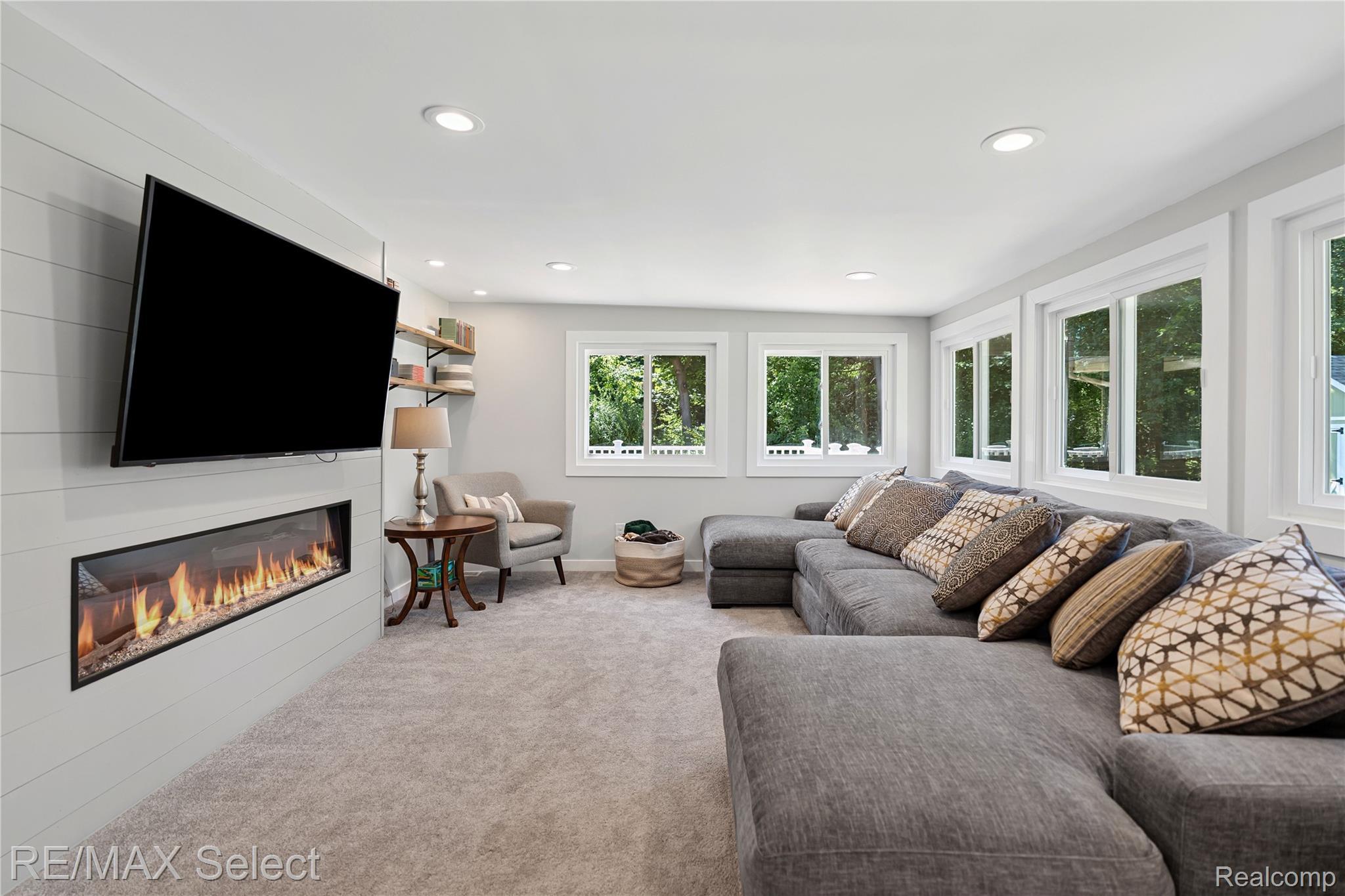 2456 N Tipsico Lake Road