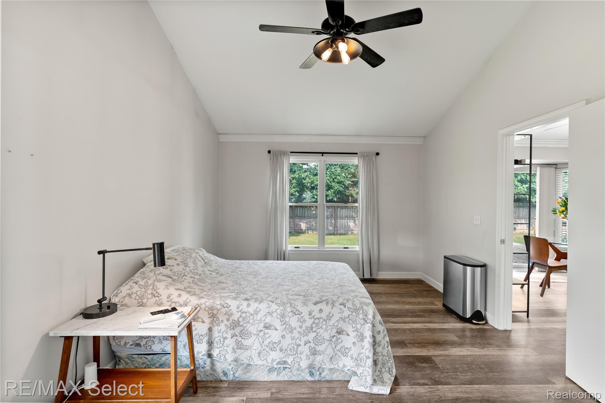 8052 Rose Lane