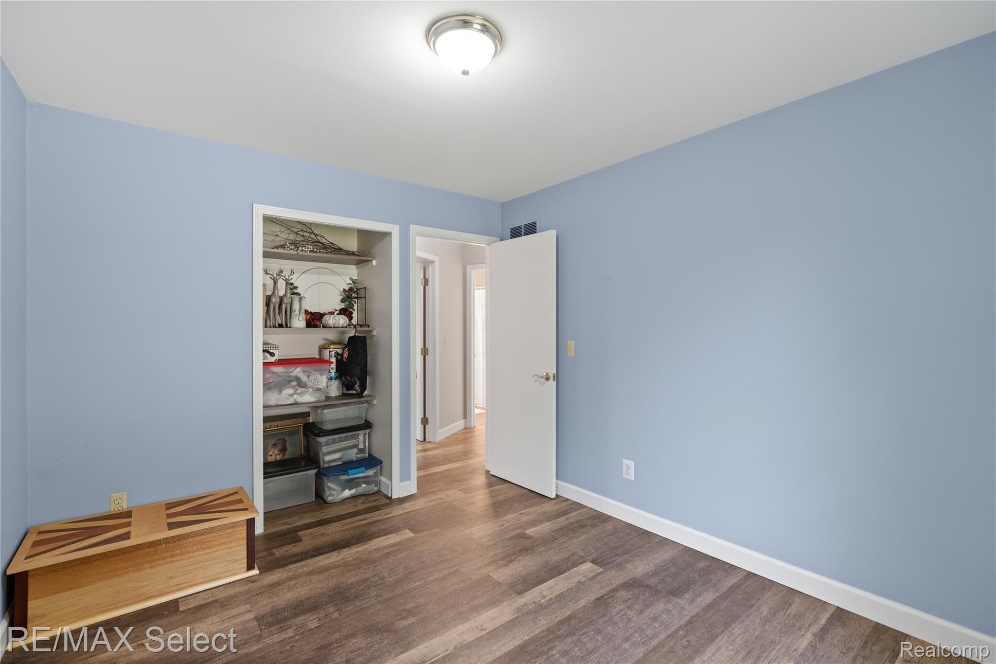 8052 Rose Lane