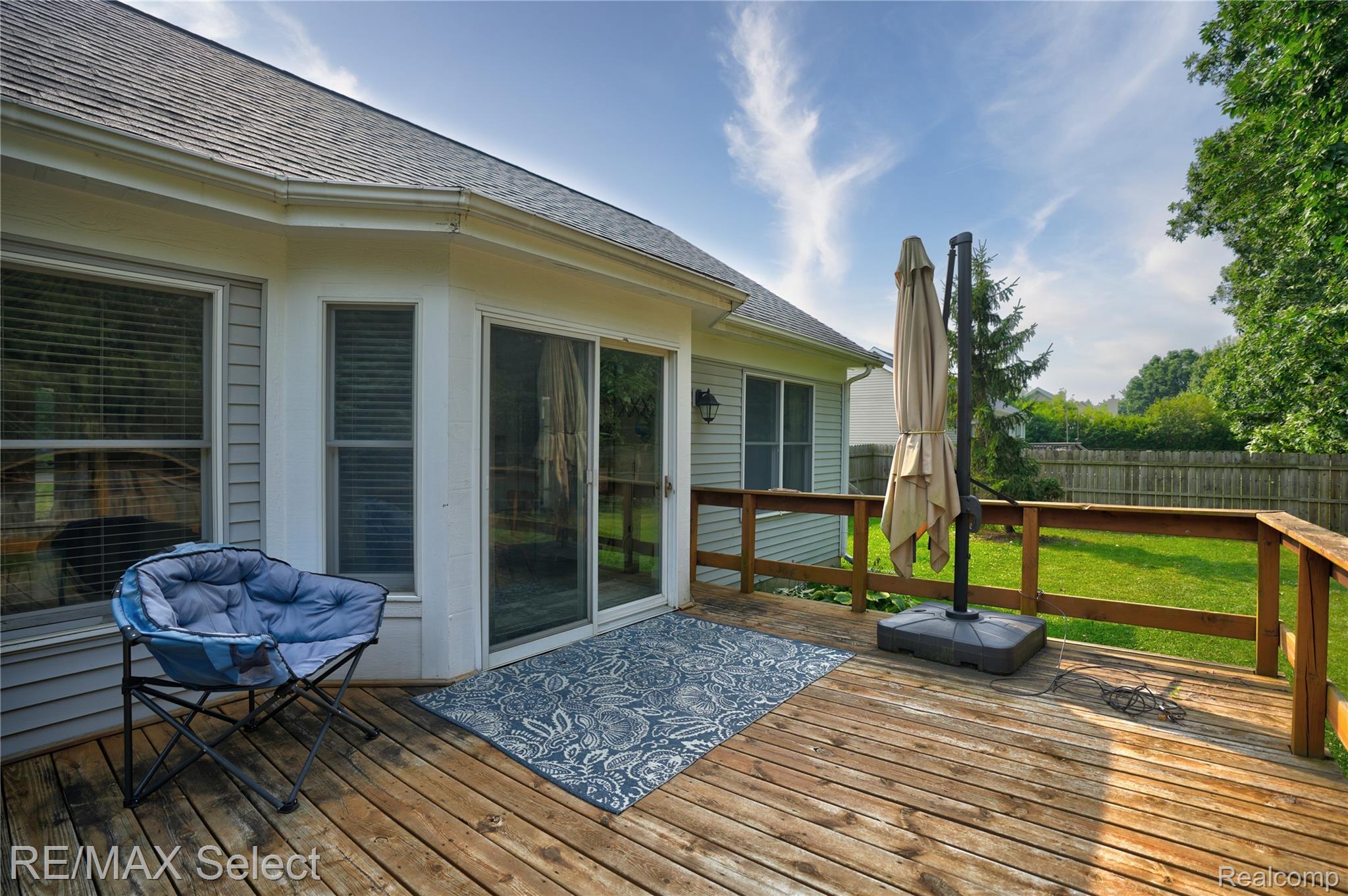 8052 Rose Lane