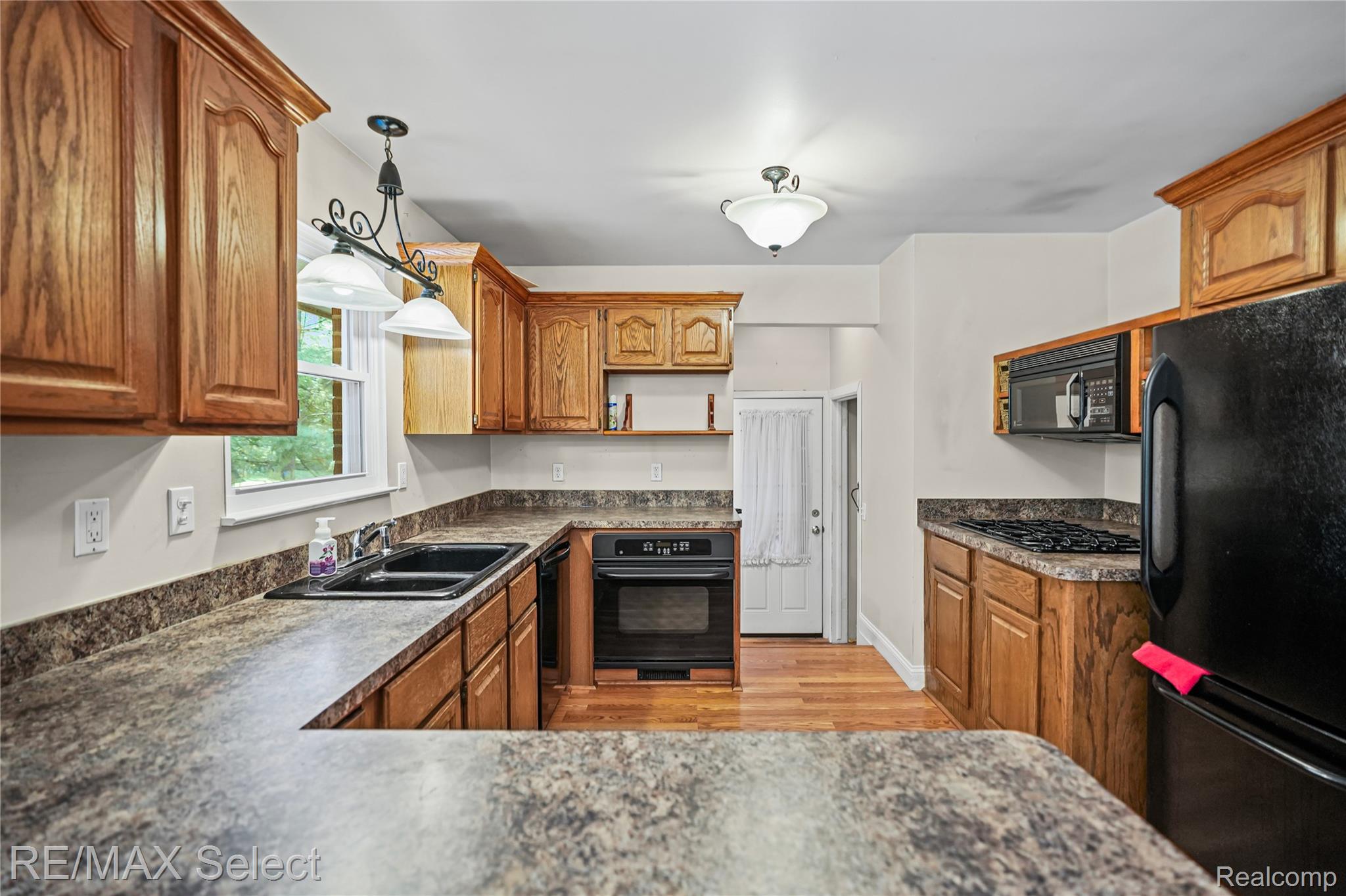 14521 Appletree Lane