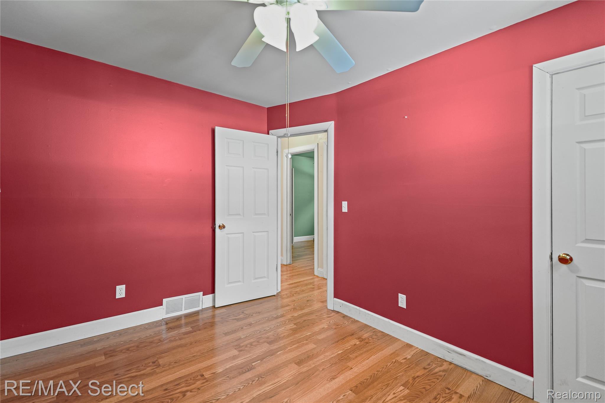 14521 Appletree Lane