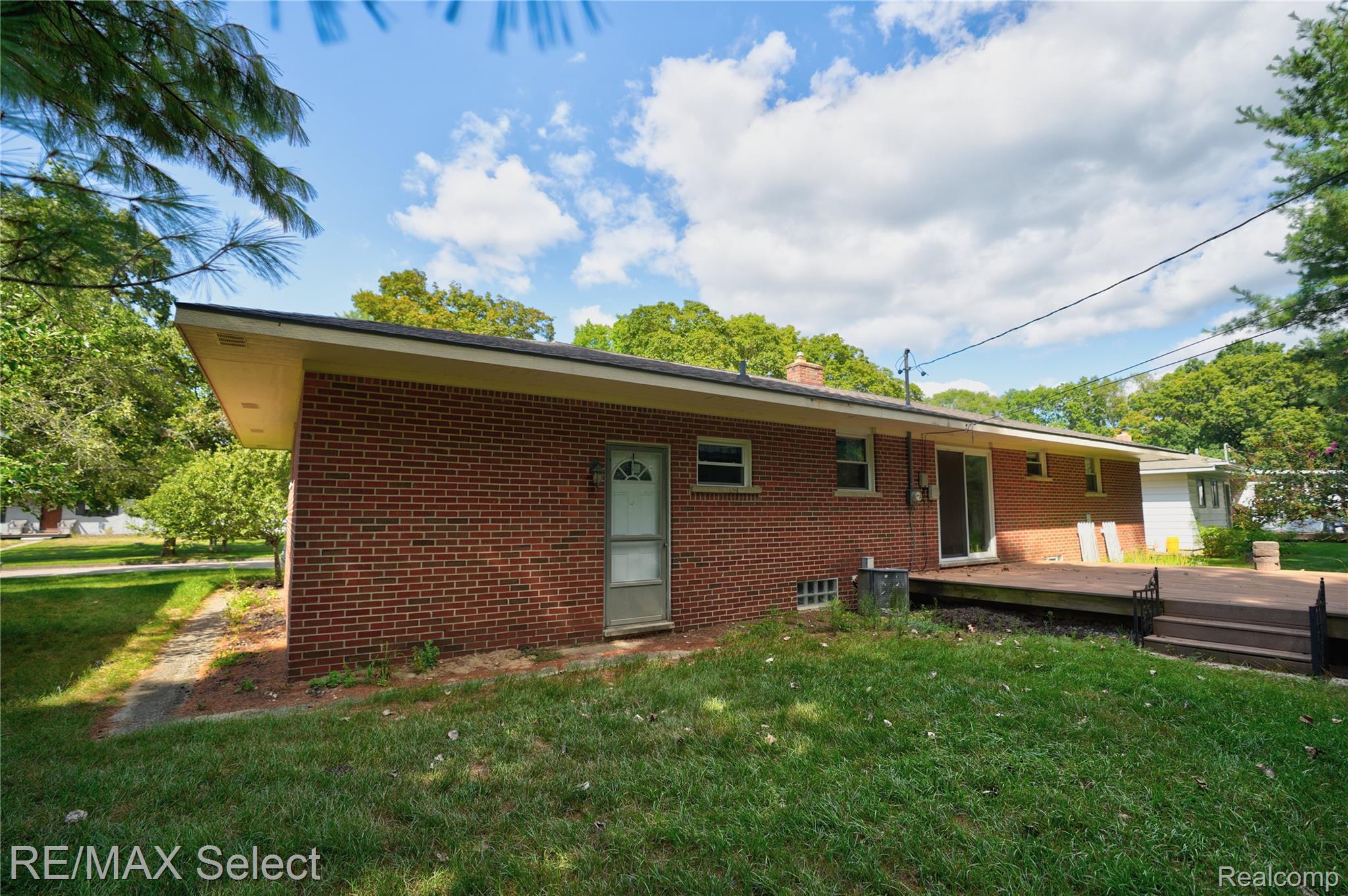 14521 Appletree Lane