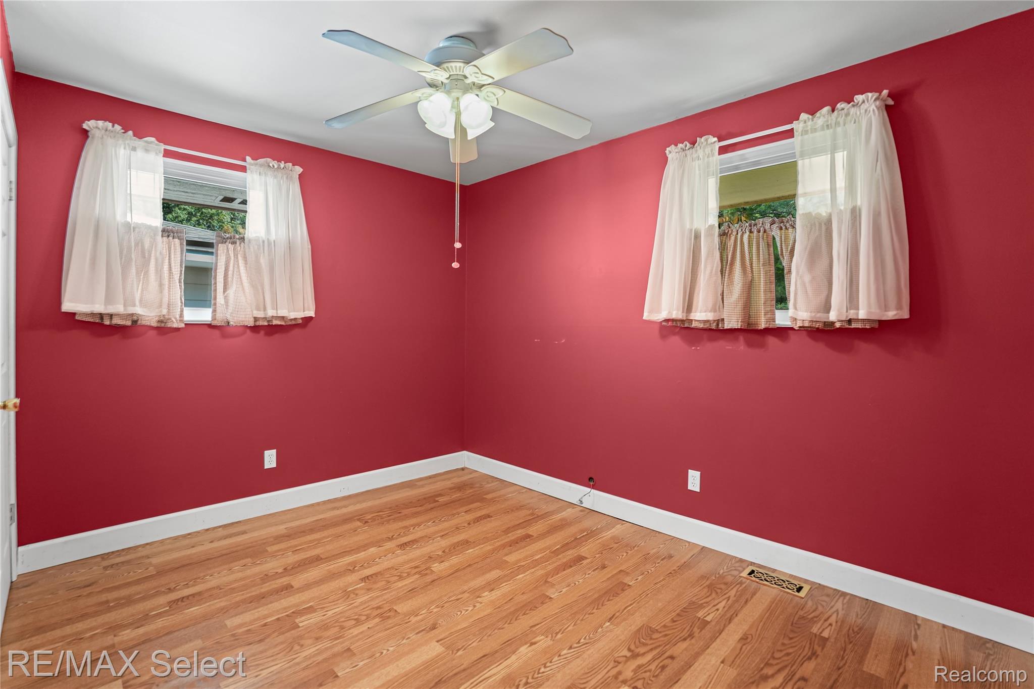 14521 Appletree Lane
