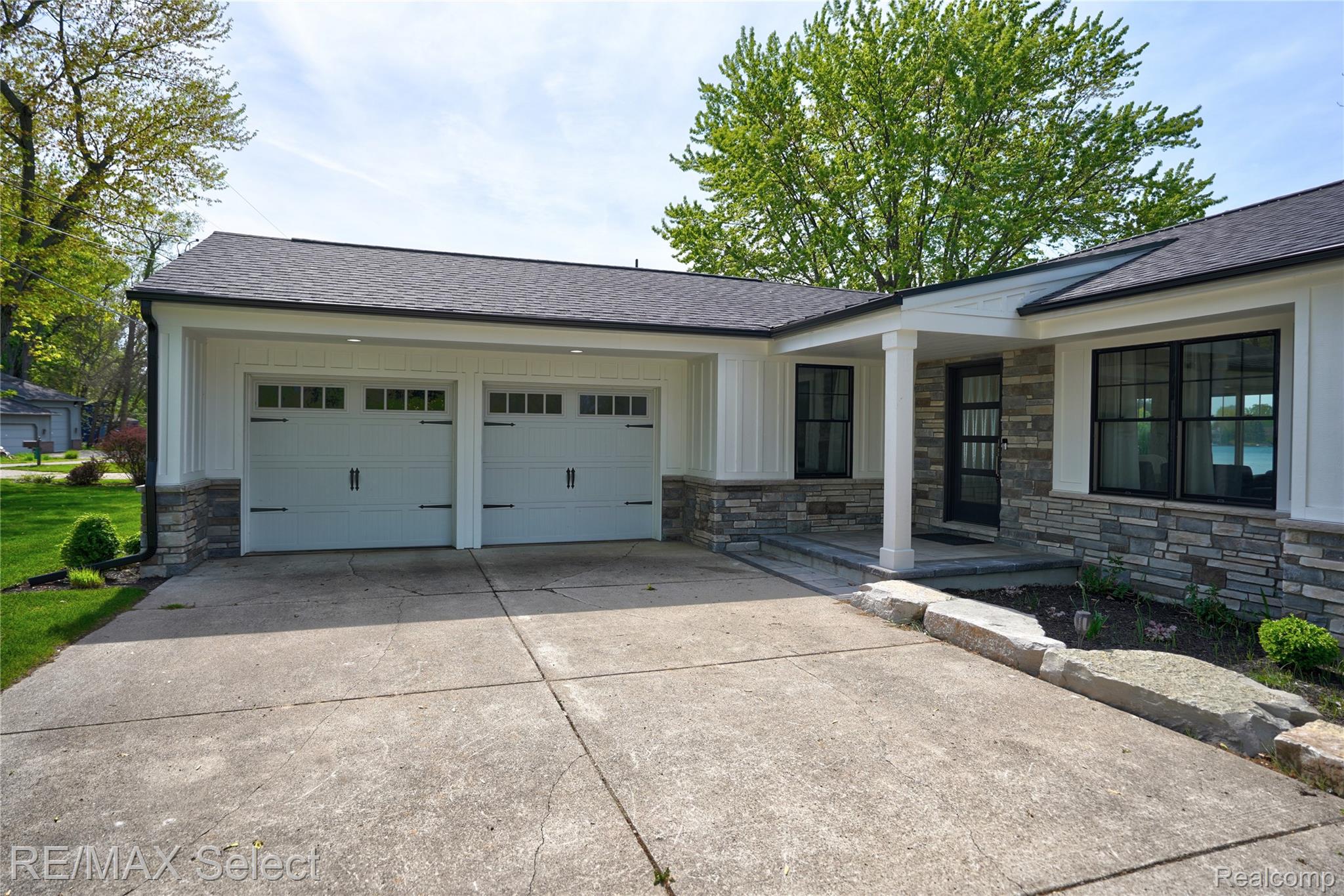 14240 MOFFETT Drive