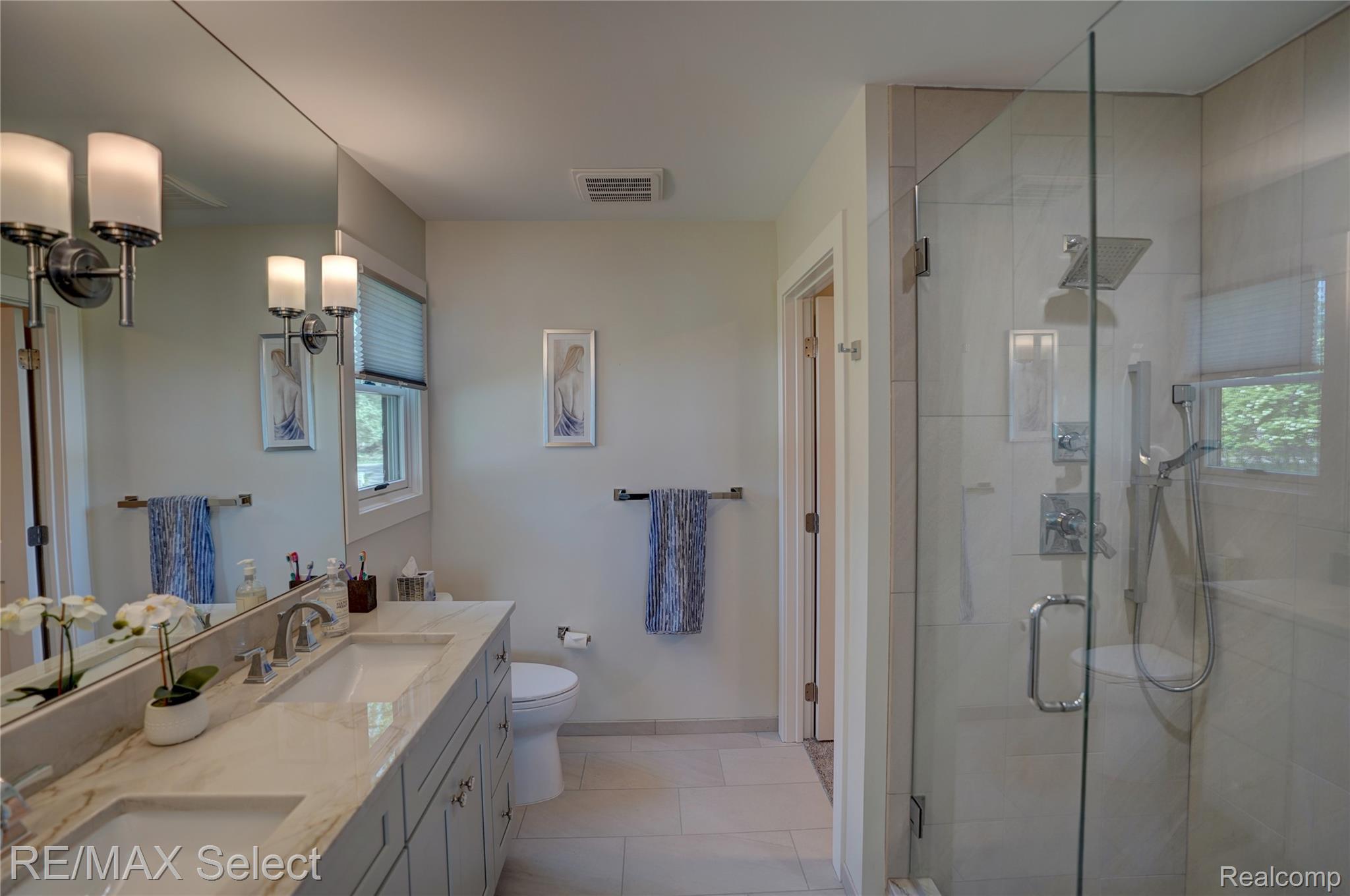 14240 MOFFETT Drive