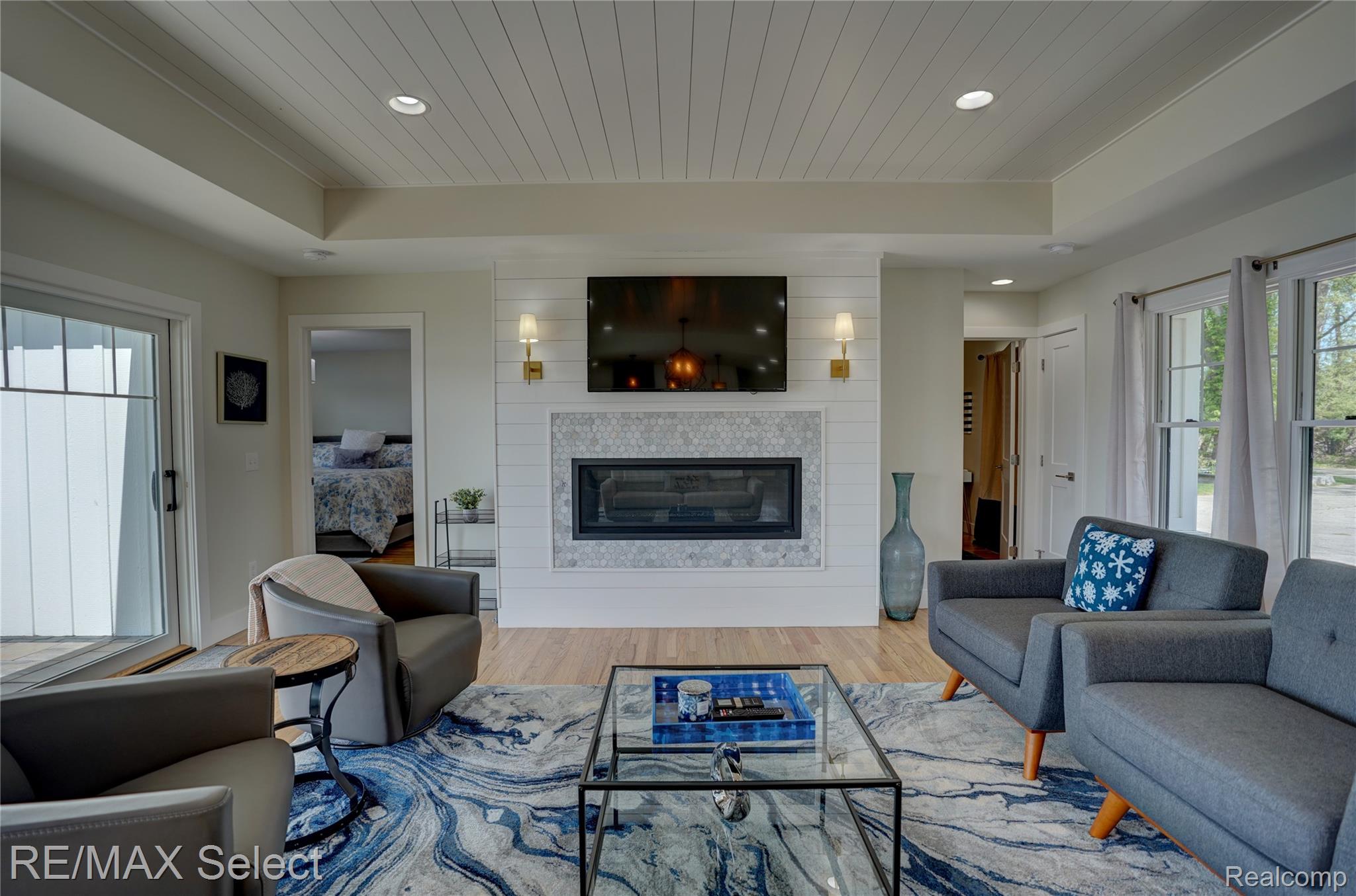14240 MOFFETT Drive