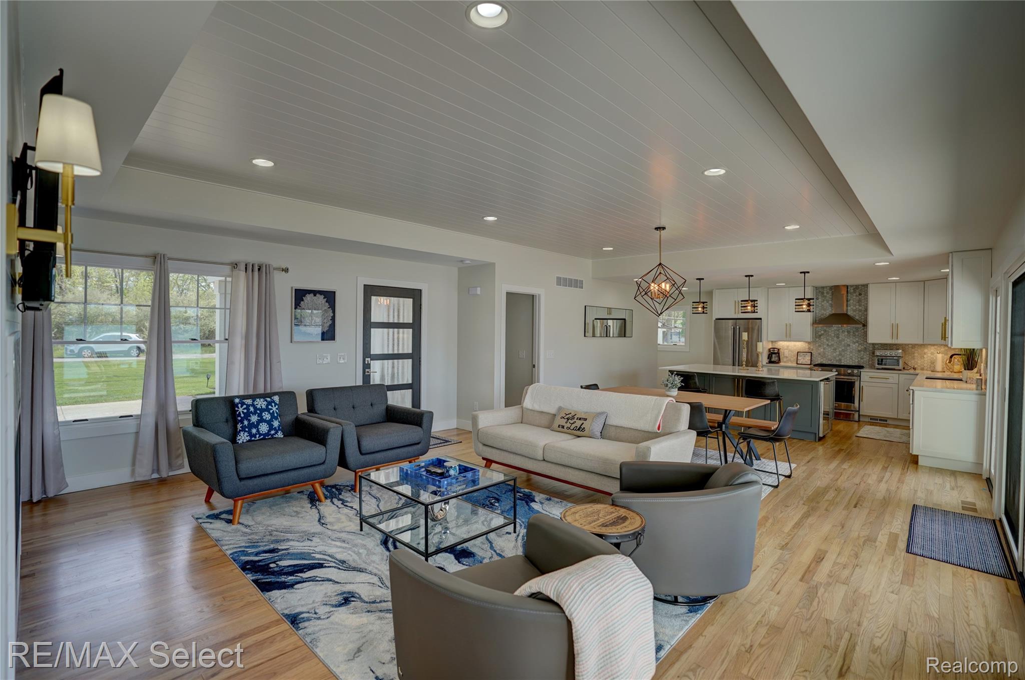 14240 MOFFETT Drive