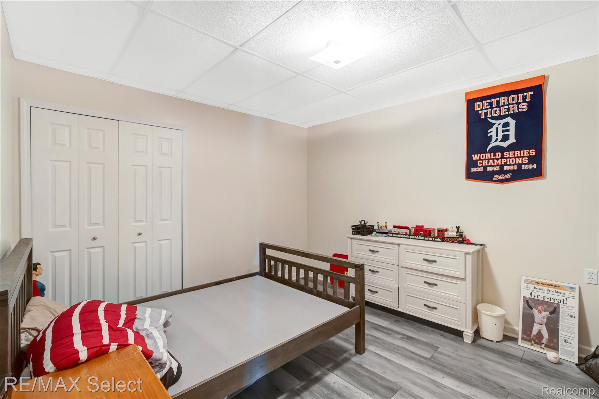 7191 Parkridge Parkway