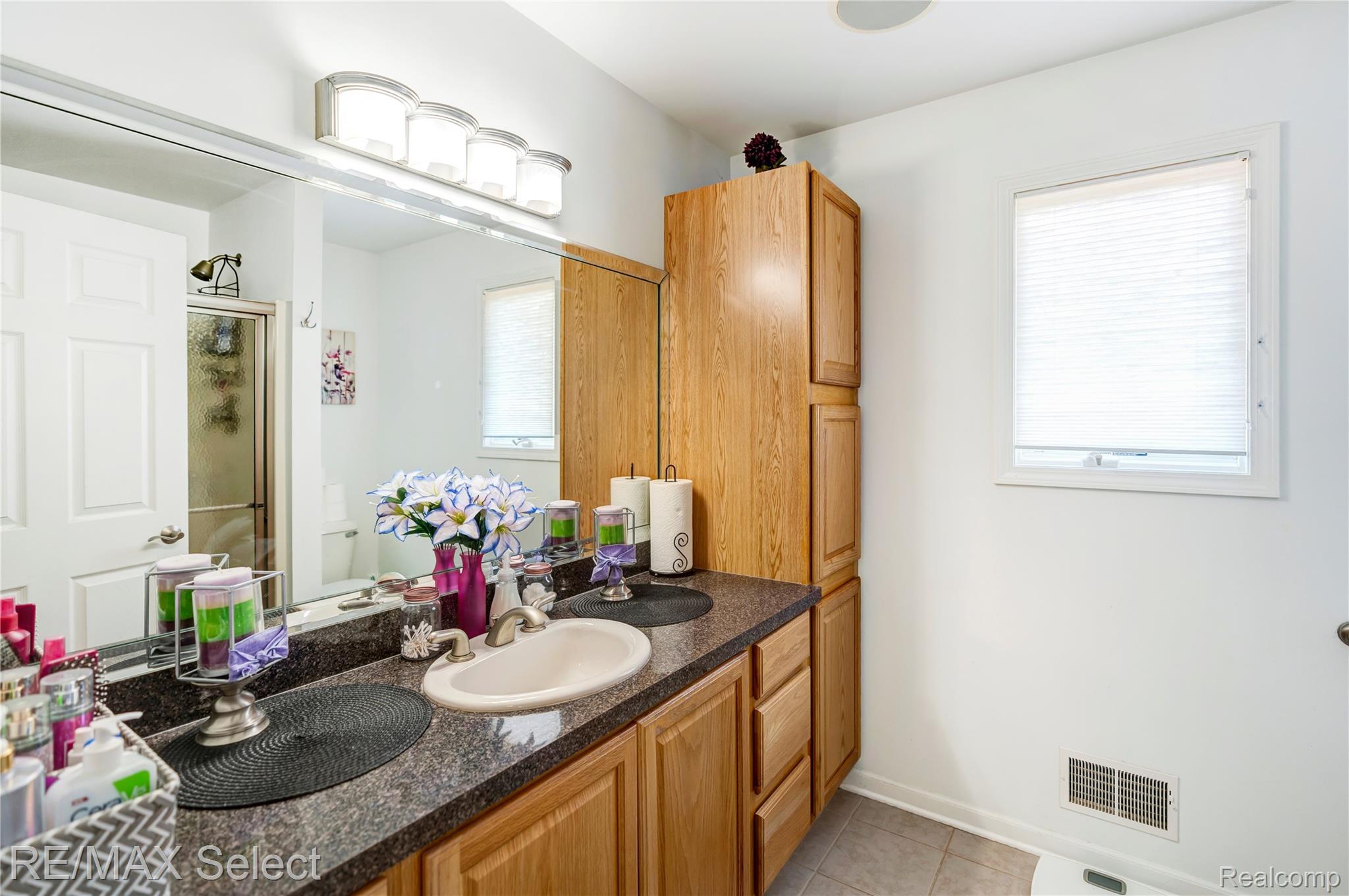 7191 Parkridge Parkway