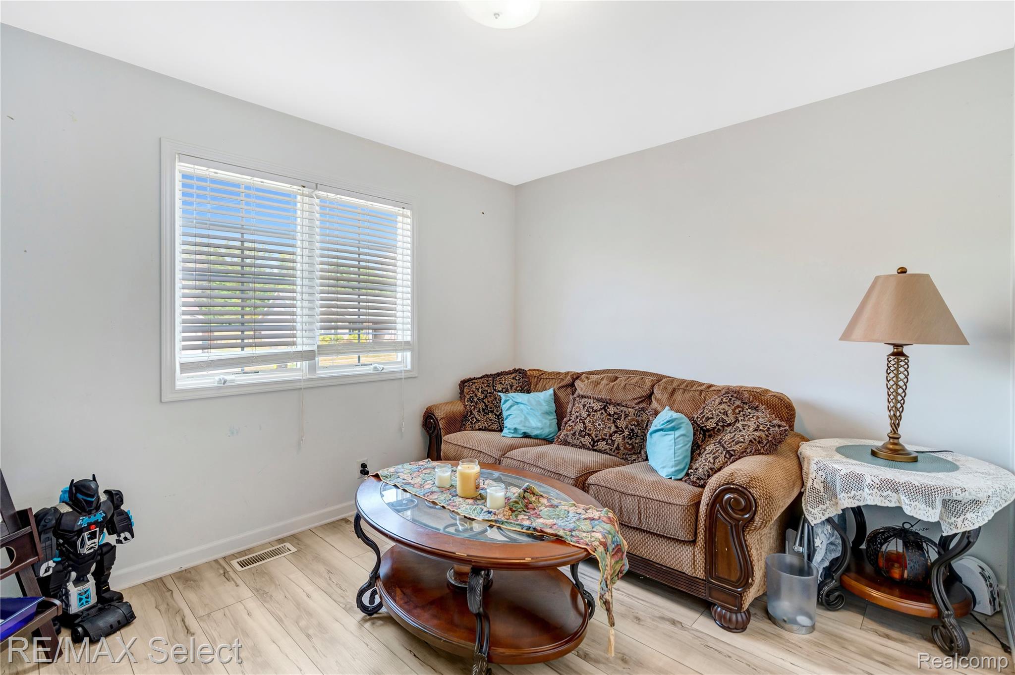 7191 Parkridge Parkway