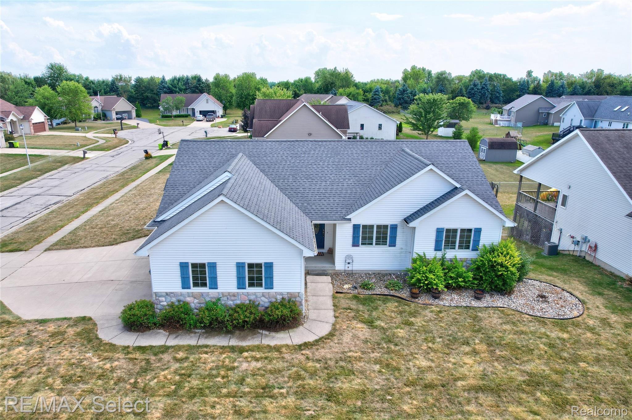 7191 Parkridge Parkway