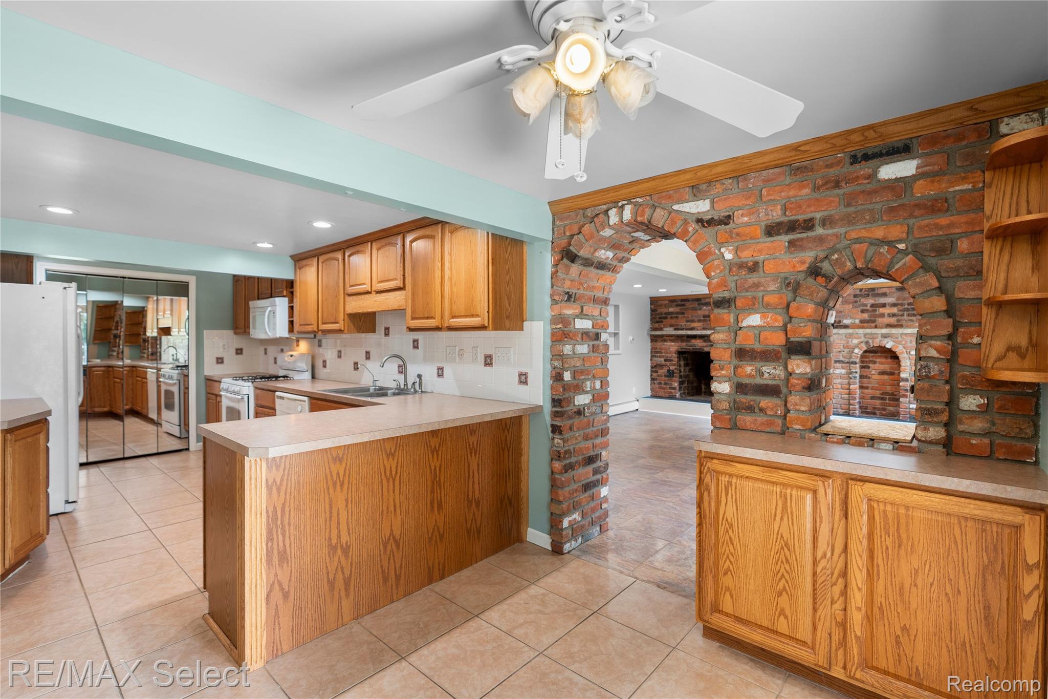 16172 Crest Drive