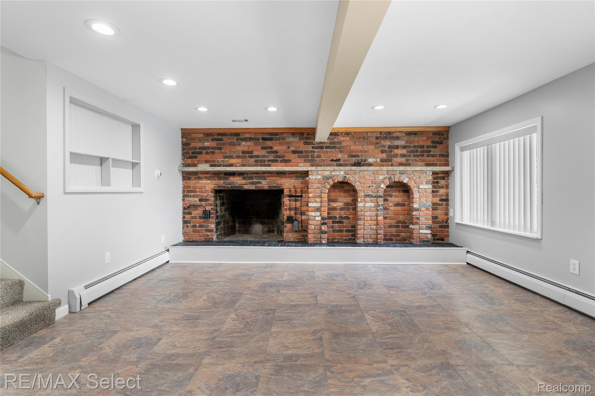16172 Crest Drive