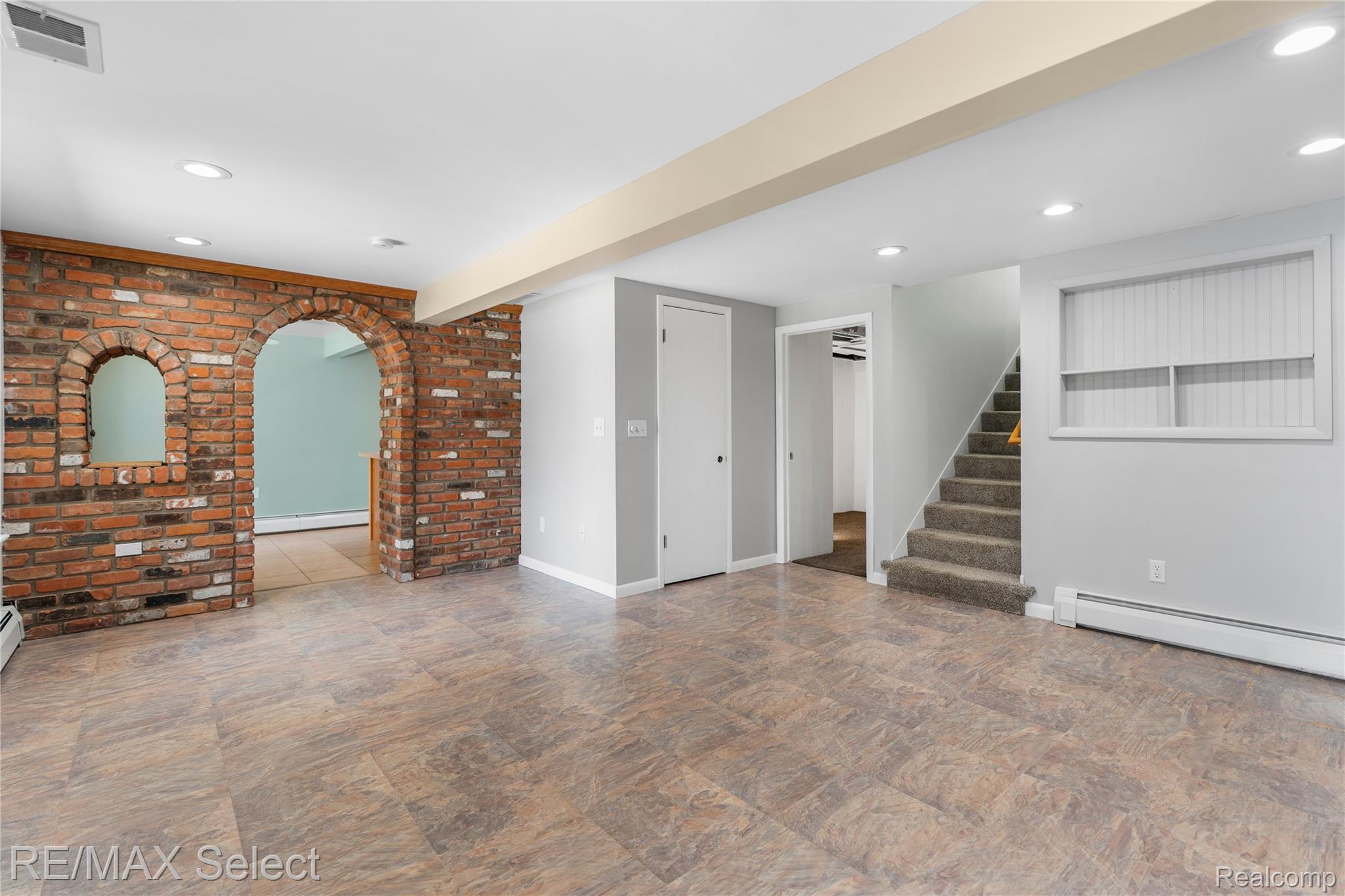 16172 Crest Drive