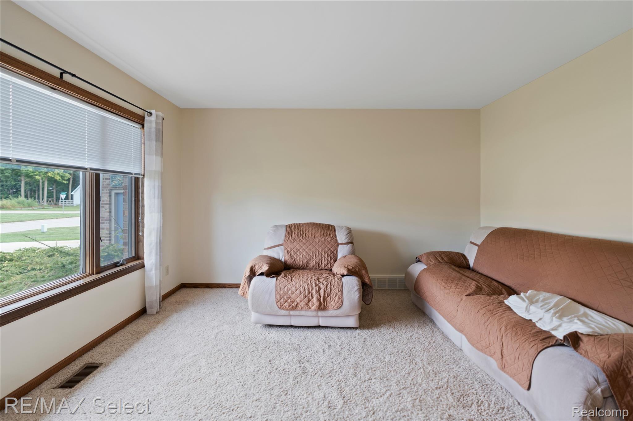 5293 Lin Hill Drive
